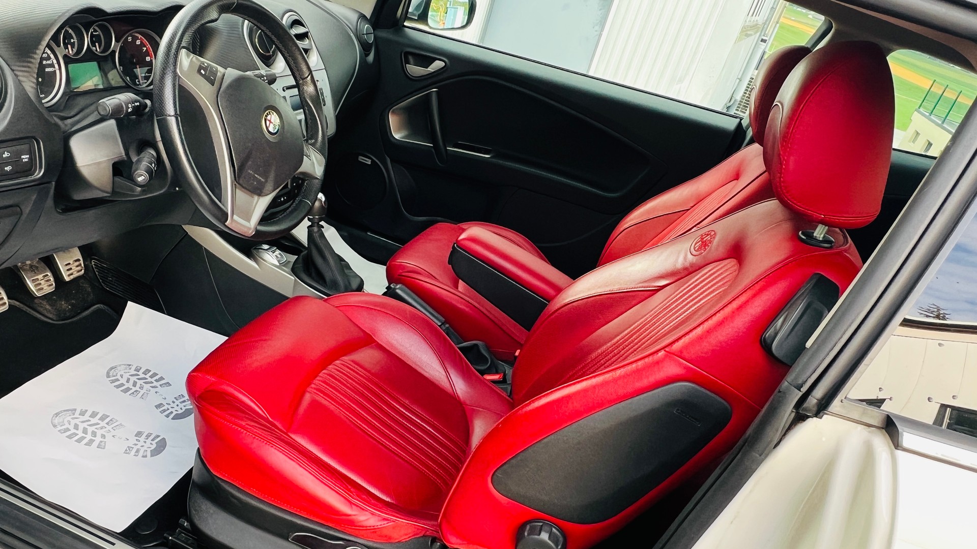 ALFA ROMEO MiTo 0.9 TwinAir Turbo Distinctive-image-11