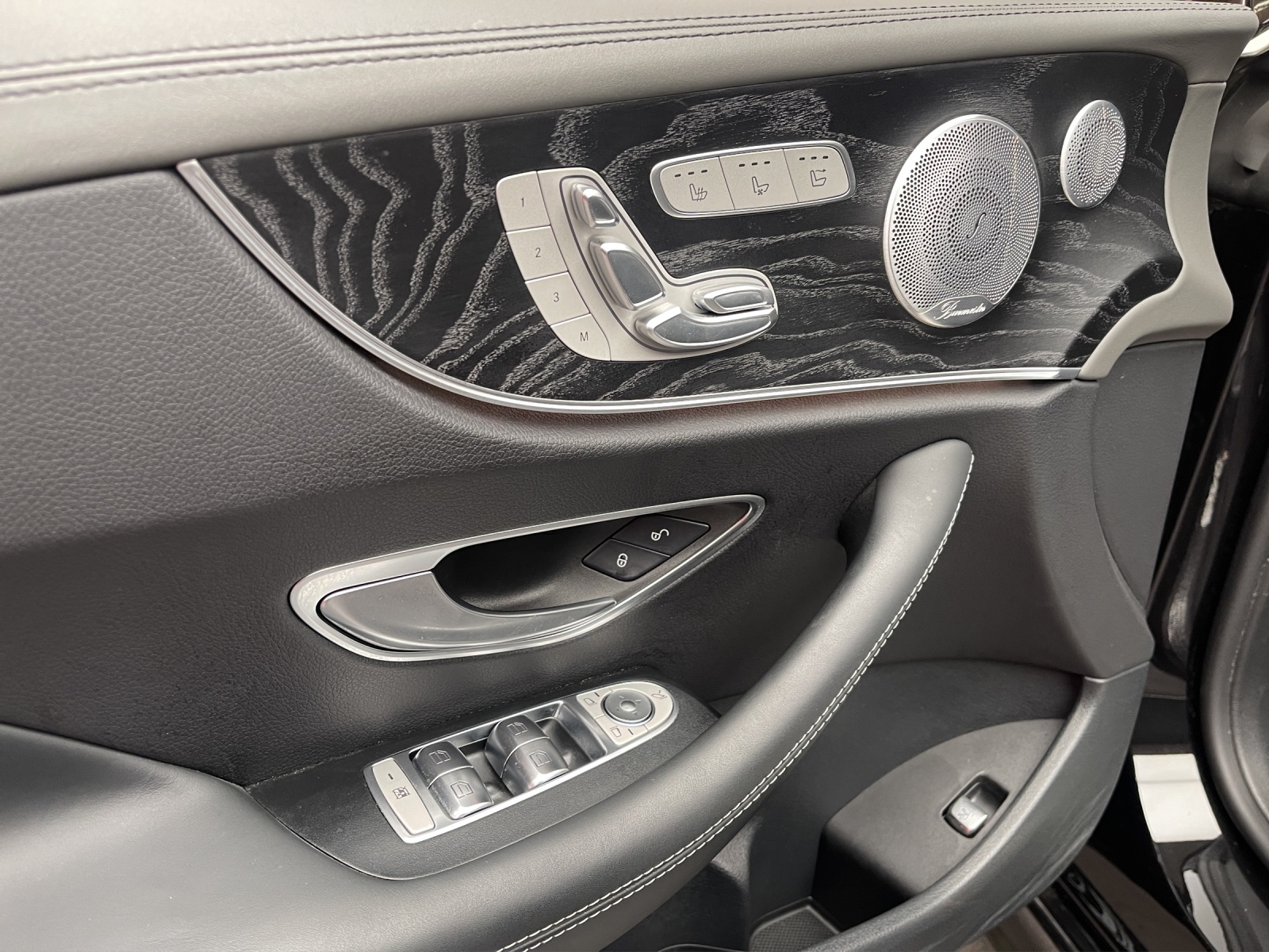 MERCEDES-BENZ E 53 AMG 4 Matic+-image-13