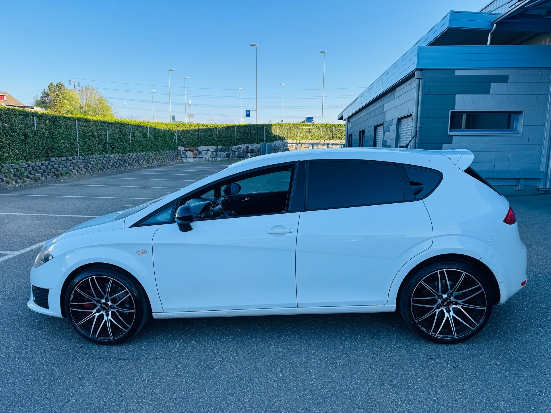 SEAT Leon 2.0 TSI Cupra R310 World Champion Edition-image-1