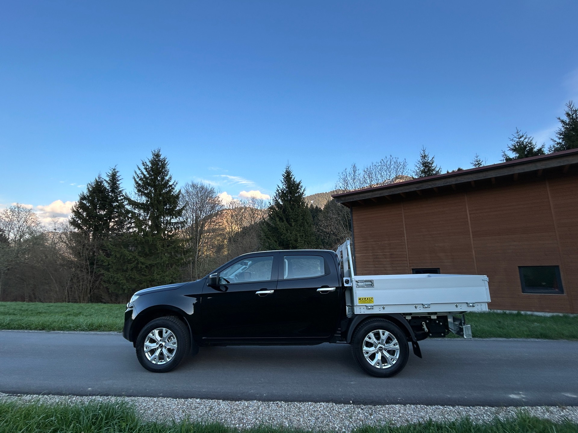 ISUZU D-MAX 1.9 CrewCab N60BB+ 4x4-image-4