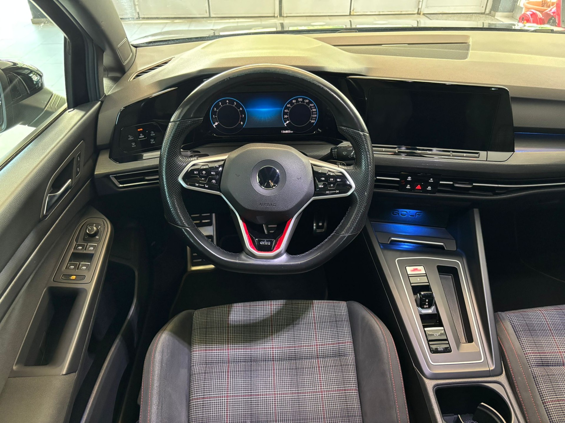 VW Golf 2.0 TSI GTI DSG-image-8