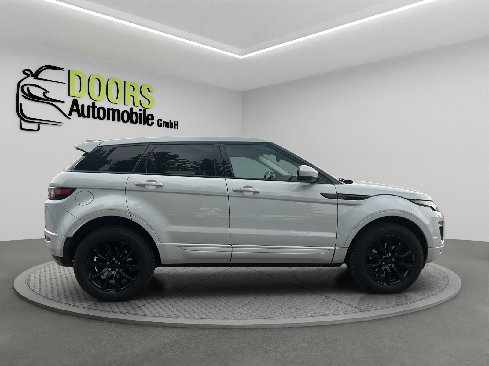 LAND ROVER Range Rover Evoque 2.0 TD4 SE Dynamic AT9-image-7