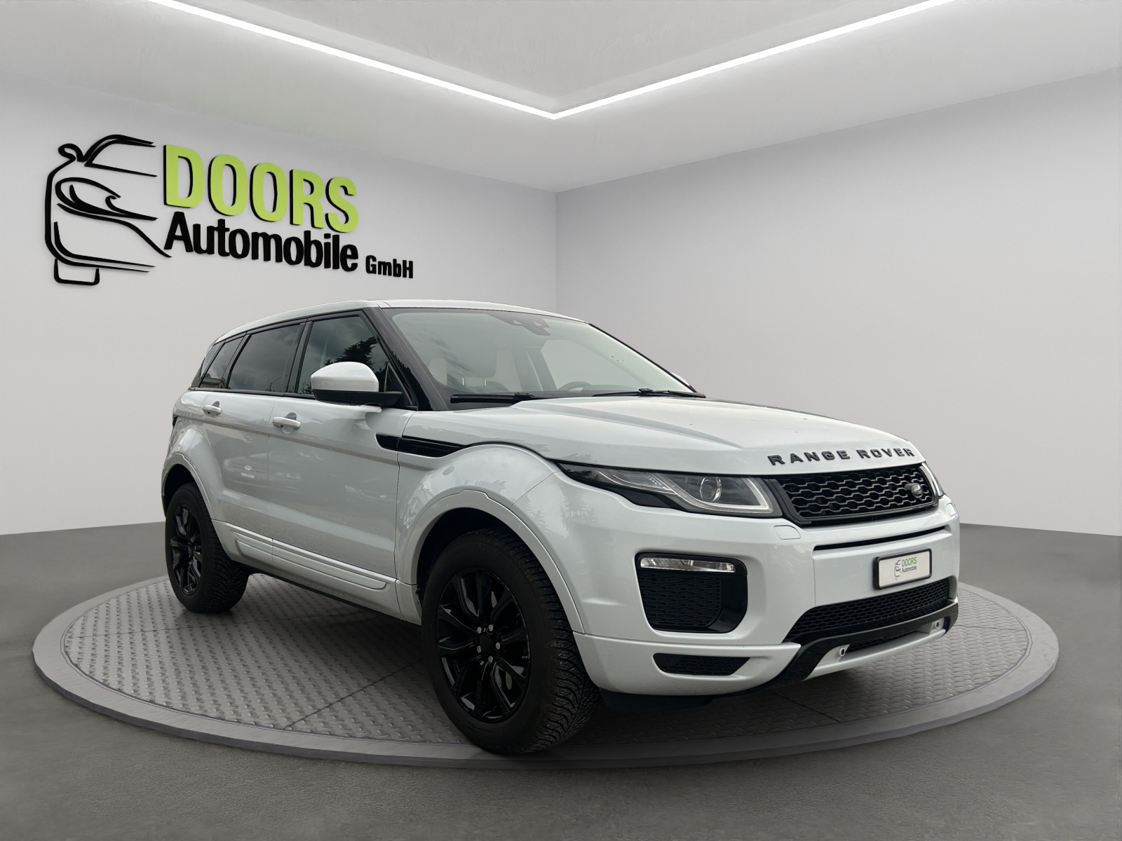 LAND ROVER Range Rover Evoque 2.0 TD4 SE Dynamic AT9-image-0