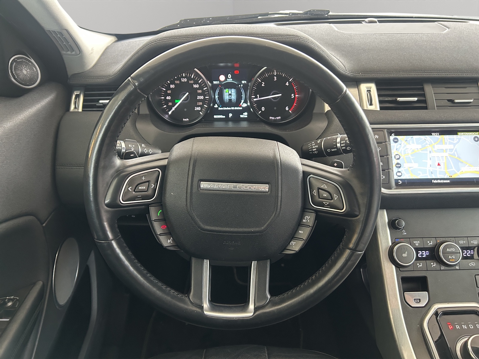LAND ROVER Range Rover Evoque 2.0 TD4 SE Dynamic AT9-image-11