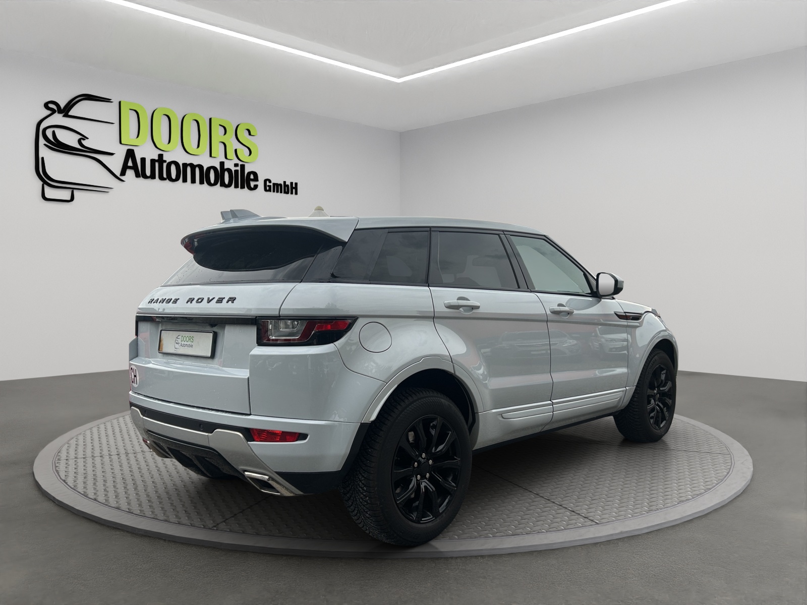 LAND ROVER Range Rover Evoque 2.0 TD4 SE Dynamic AT9-image-5
