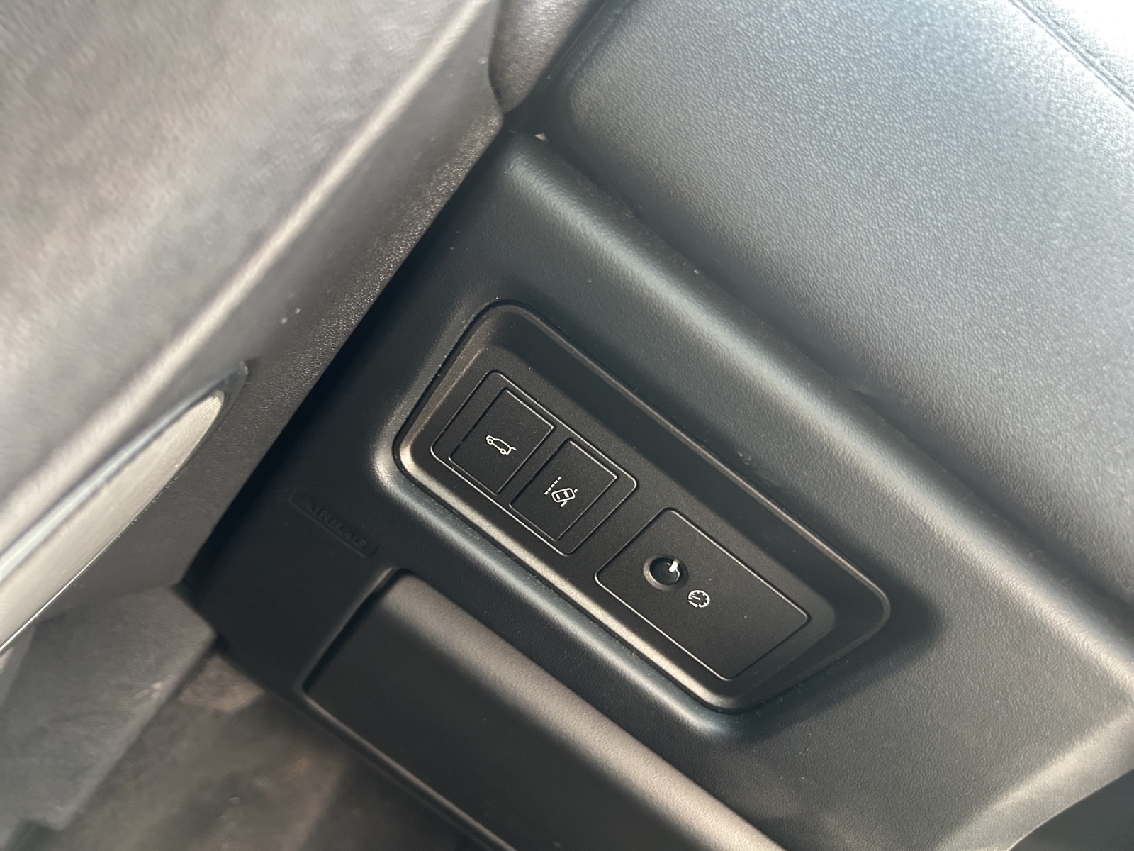 LAND ROVER Range Rover Evoque 2.0 TD4 SE Dynamic AT9-image-15