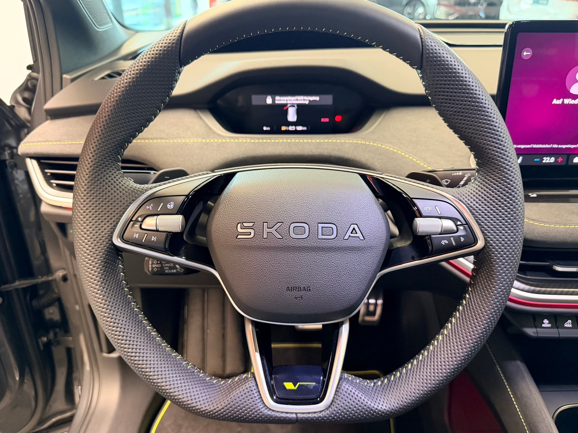 SKODA Elroq RS 4x4-image-28