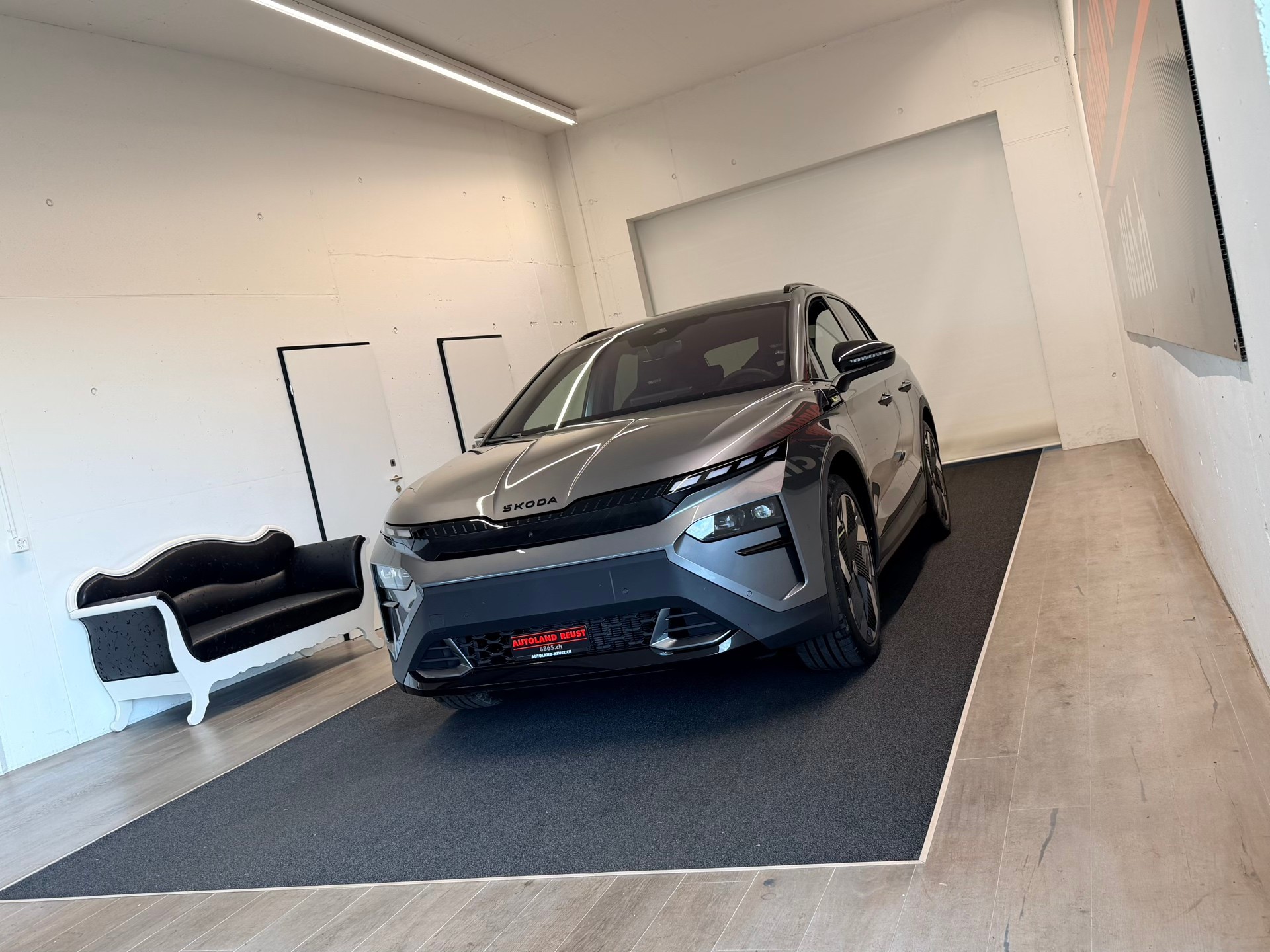 SKODA Elroq RS 4x4-image-2