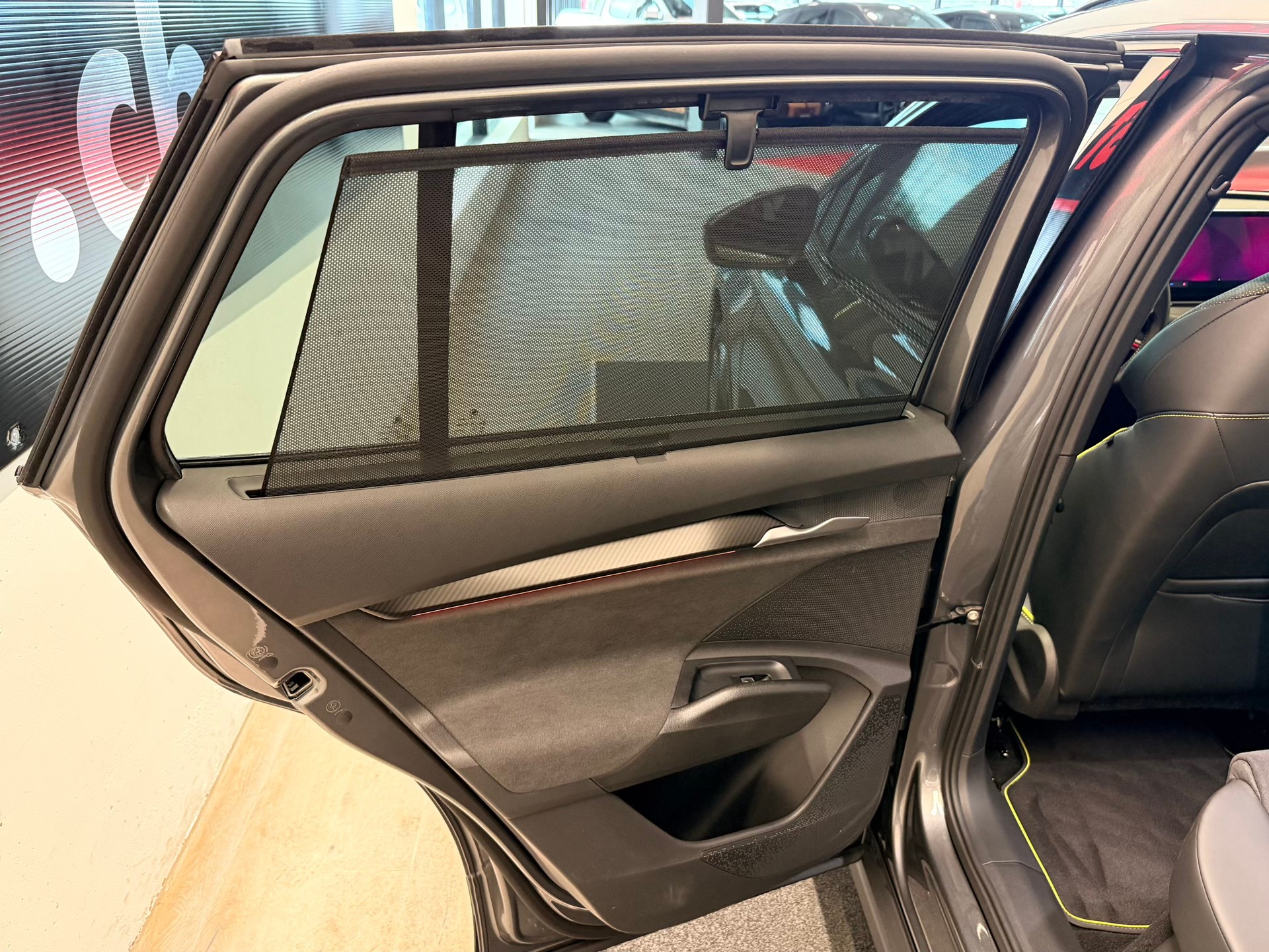 SKODA Elroq RS 4x4-image-18