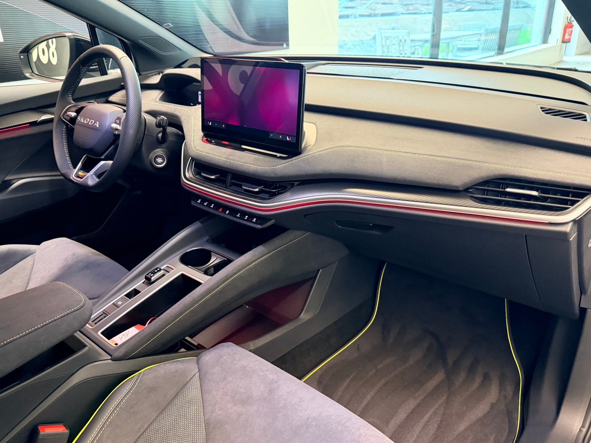 SKODA Elroq RS 4x4-image-21