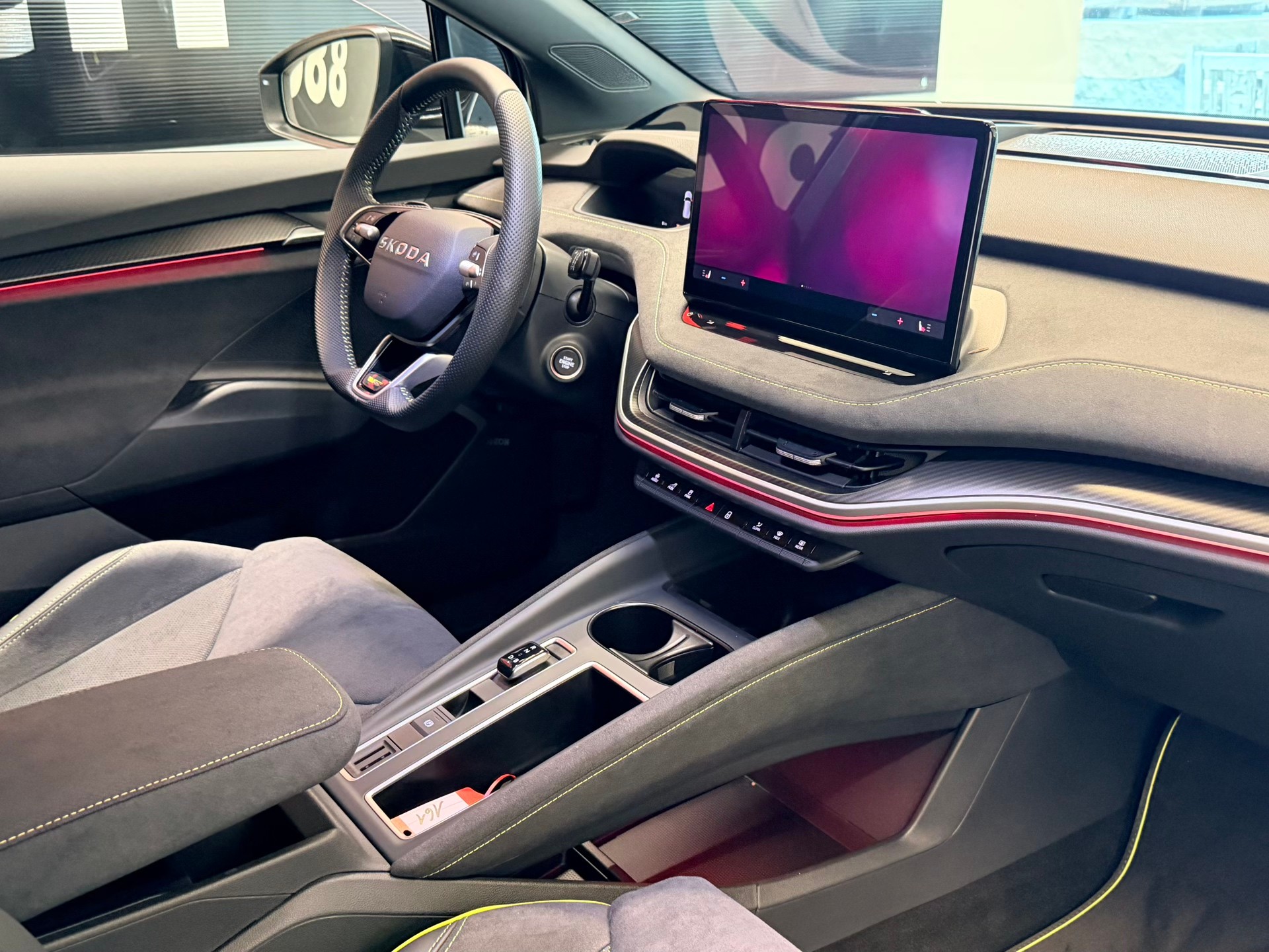 SKODA Elroq RS 4x4-image-22