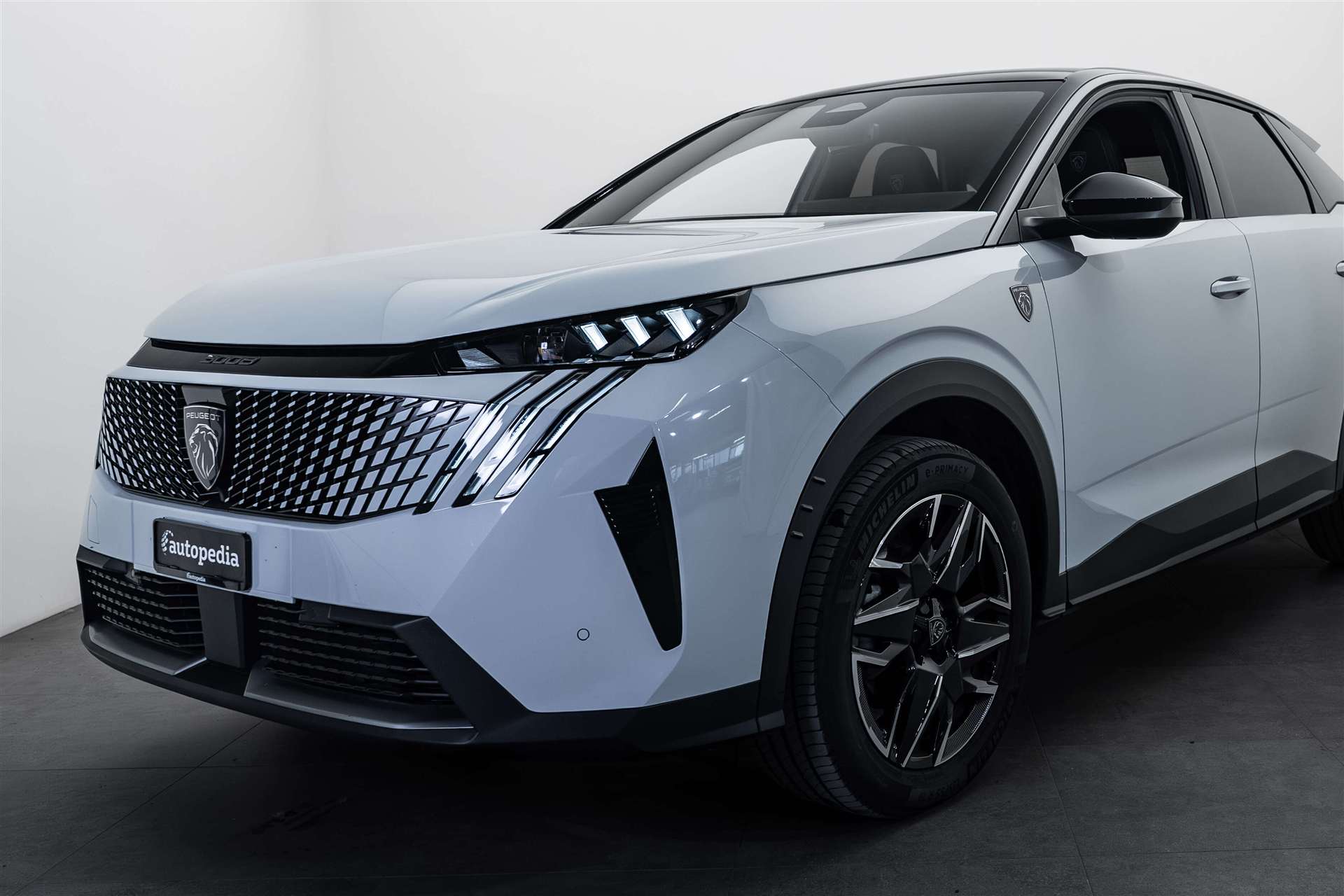 PEUGEOT 3008 136 e-DCS6 Hybrid GT-image-1