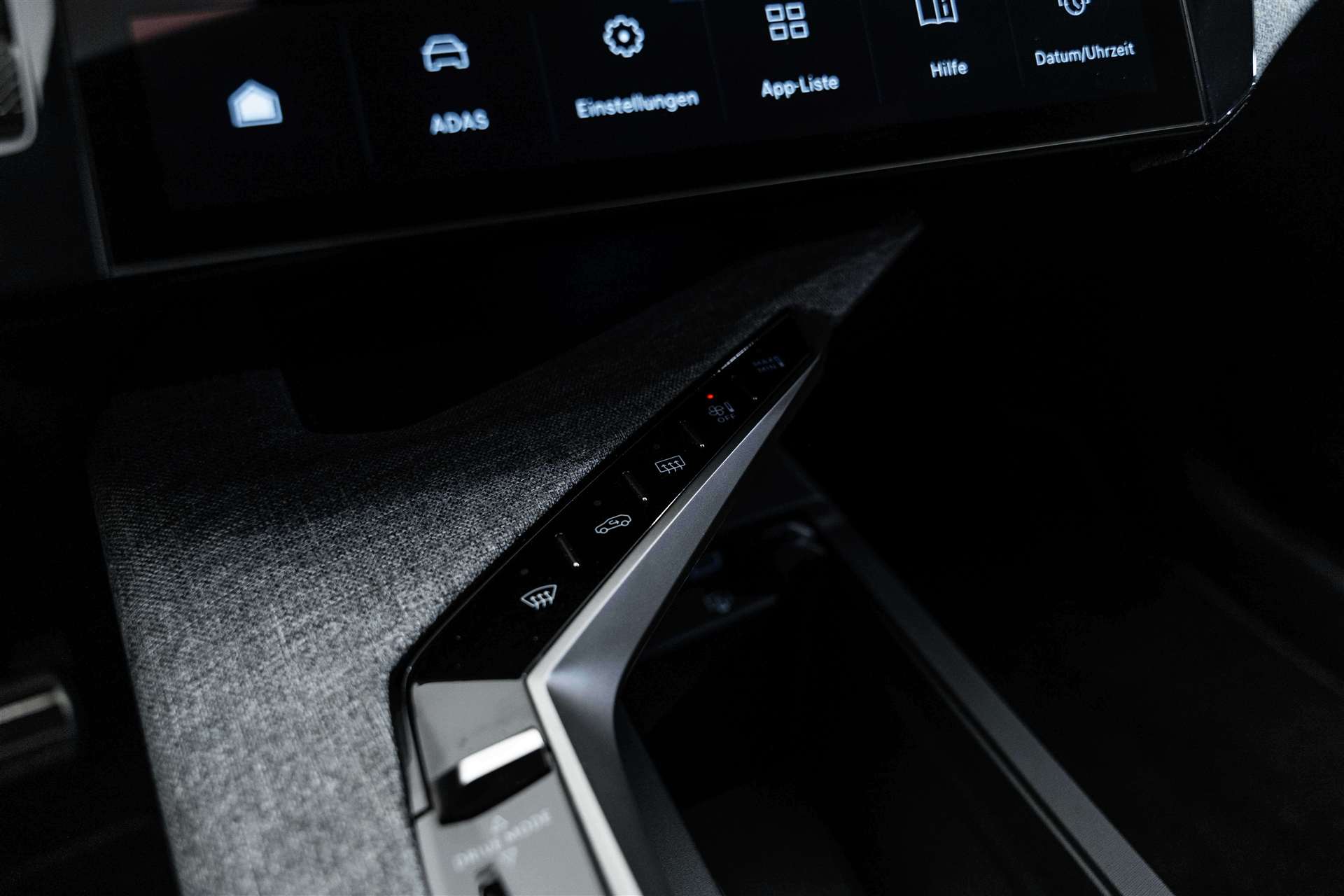 PEUGEOT 3008 136 e-DCS6 Hybrid GT-image-22