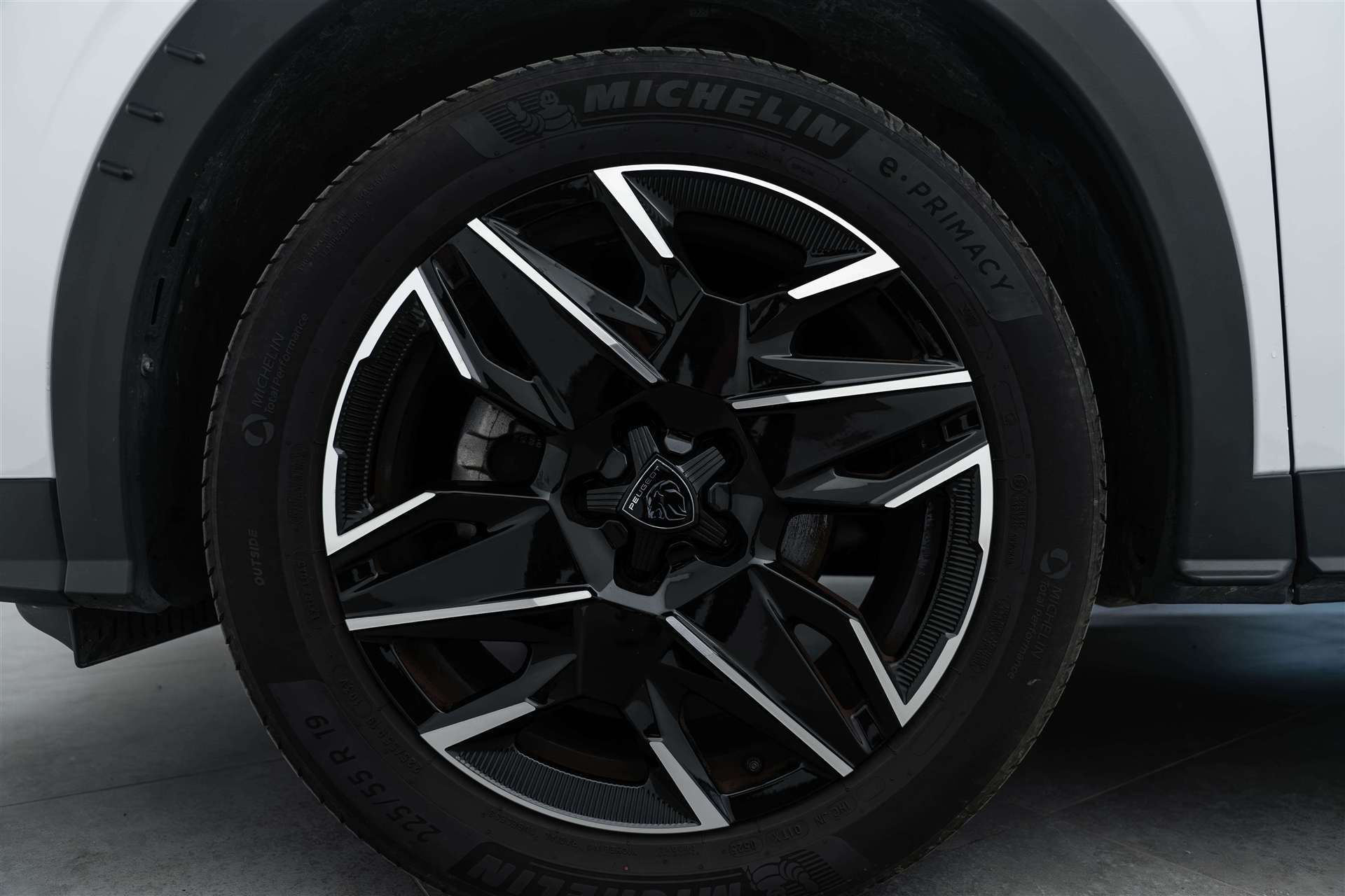 PEUGEOT 3008 136 e-DCS6 Hybrid GT-image-5