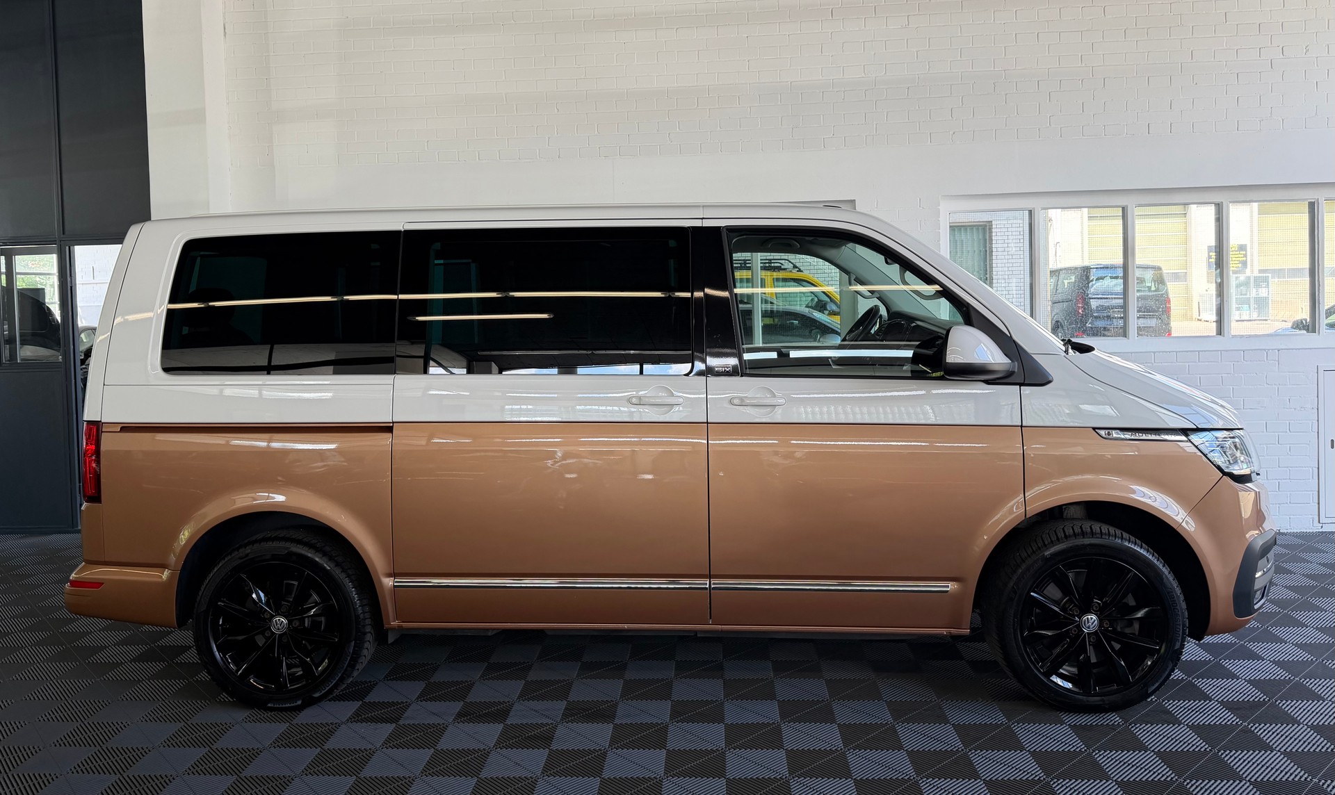 VW T6.1 Multivan 2.0 Bi-TDI 199 PS Liberty HIGHLINE GENERATION SIX Edition 4X4 4Motion DSG-image-1