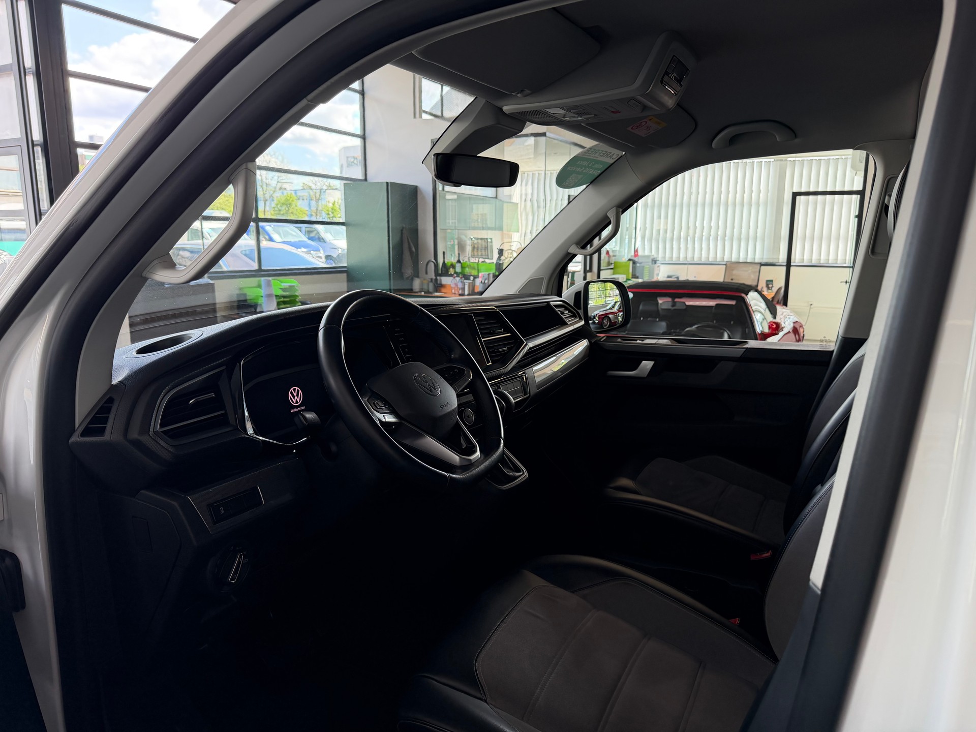 VW T6.1 Multivan 2.0 Bi-TDI 199 PS Liberty HIGHLINE GENERATION SIX Edition 4X4 4Motion DSG-image-16