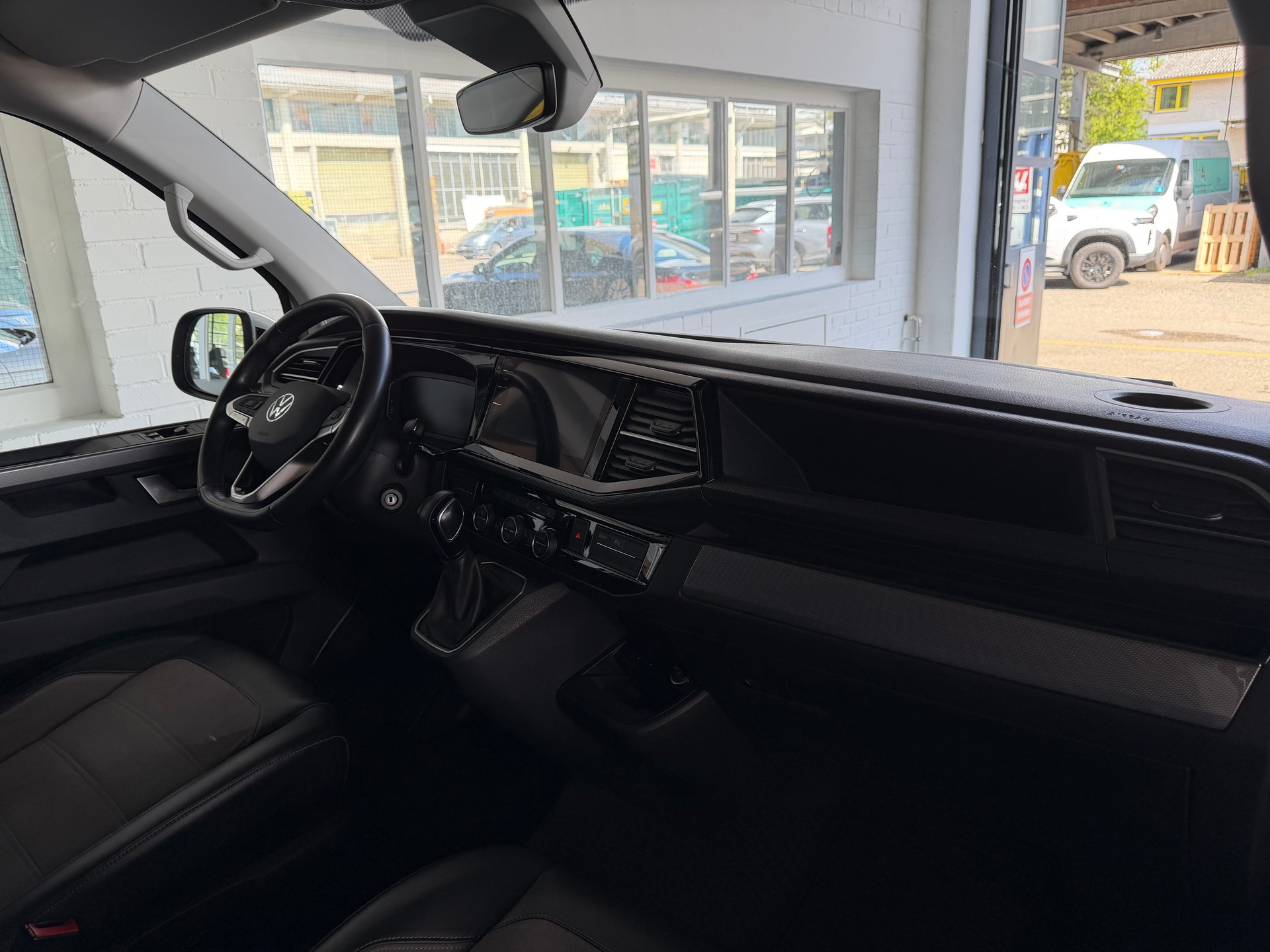 VW T6.1 Multivan 2.0 Bi-TDI 199 PS Liberty HIGHLINE GENERATION SIX Edition 4X4 4Motion DSG-image-10