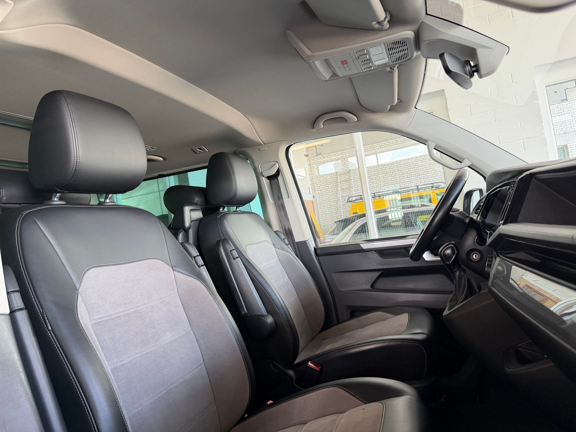 VW T6.1 Multivan 2.0 Bi-TDI 199 PS Liberty HIGHLINE GENERATION SIX Edition 4X4 4Motion DSG-image-9