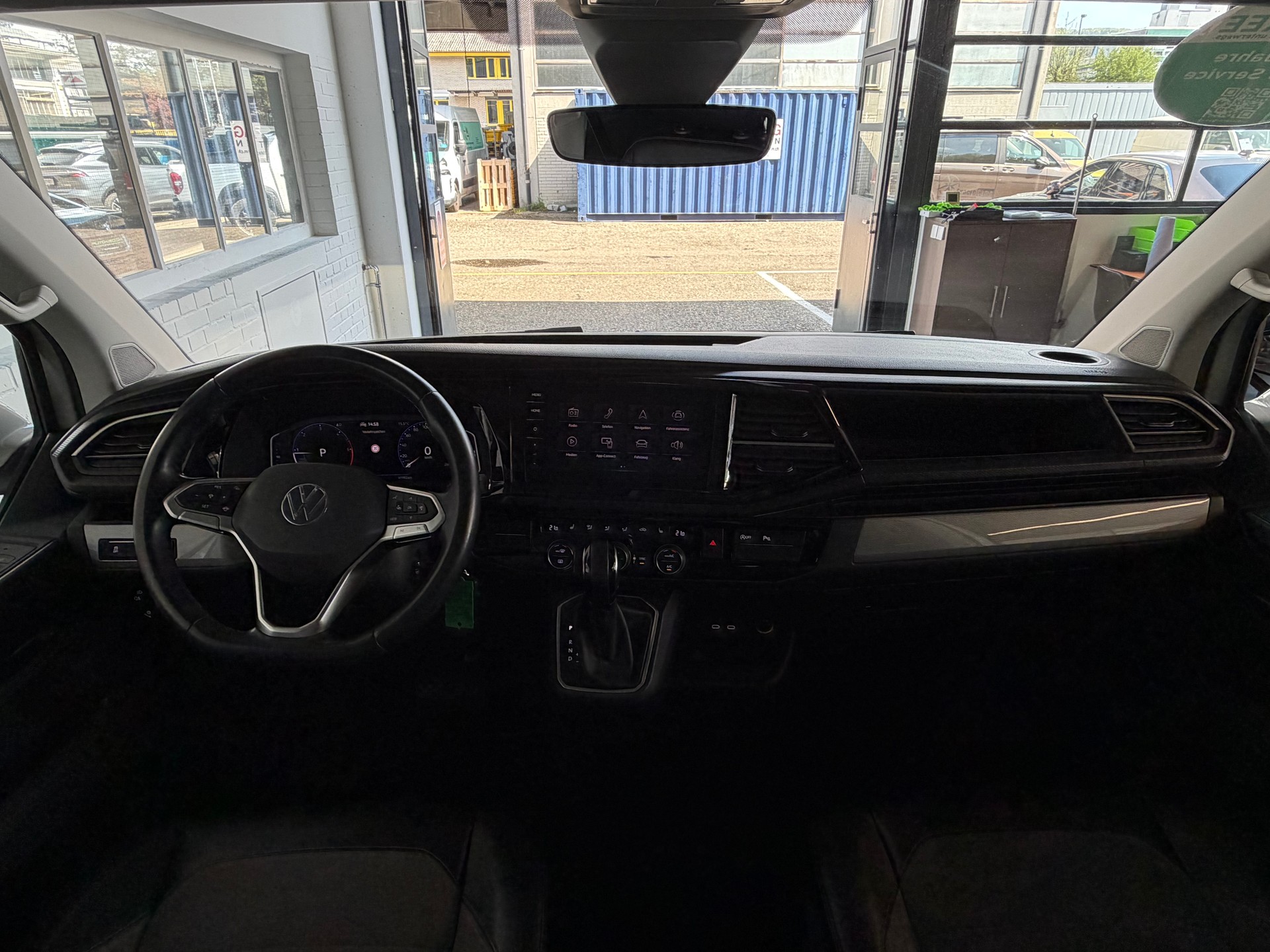 VW T6.1 Multivan 2.0 Bi-TDI 199 PS Liberty HIGHLINE GENERATION SIX Edition 4X4 4Motion DSG-image-17