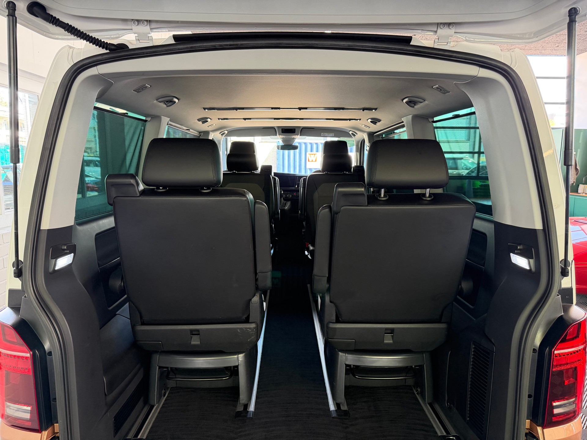 VW T6.1 Multivan 2.0 Bi-TDI 199 PS Liberty HIGHLINE GENERATION SIX Edition 4X4 4Motion DSG-image-13