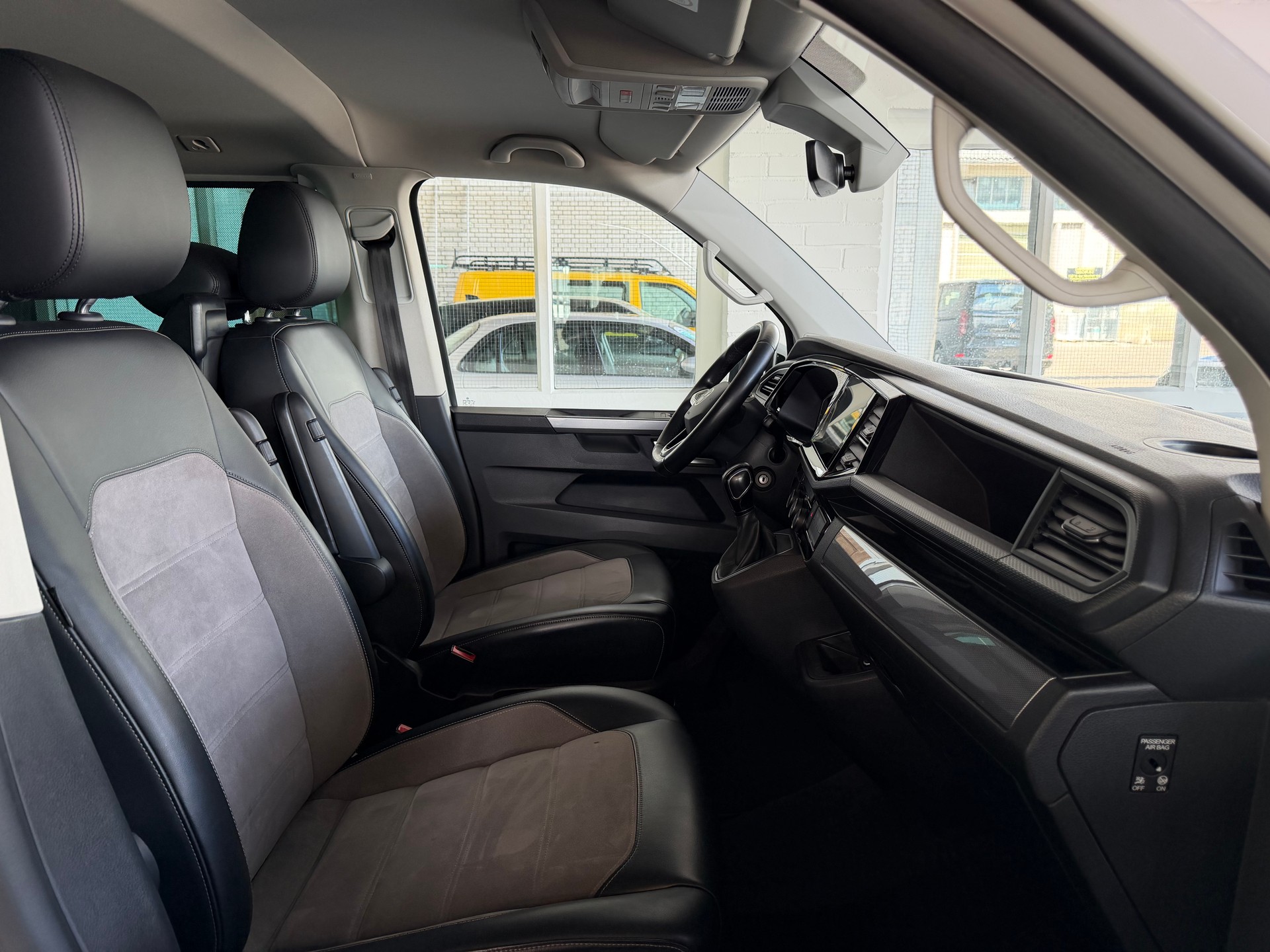 VW T6.1 Multivan 2.0 Bi-TDI 199 PS Liberty HIGHLINE GENERATION SIX Edition 4X4 4Motion DSG-image-8