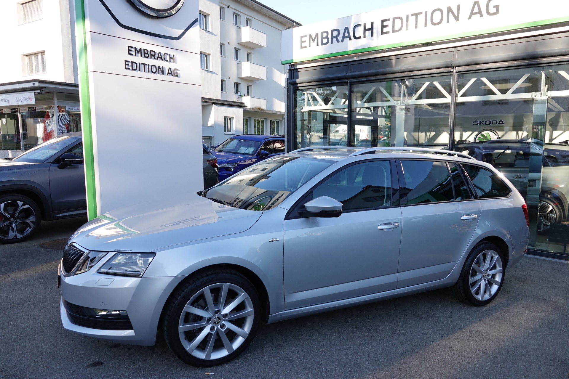 SKODA Octavia Combi 2.0 TSI Soleil 4x4 DSG-image-0