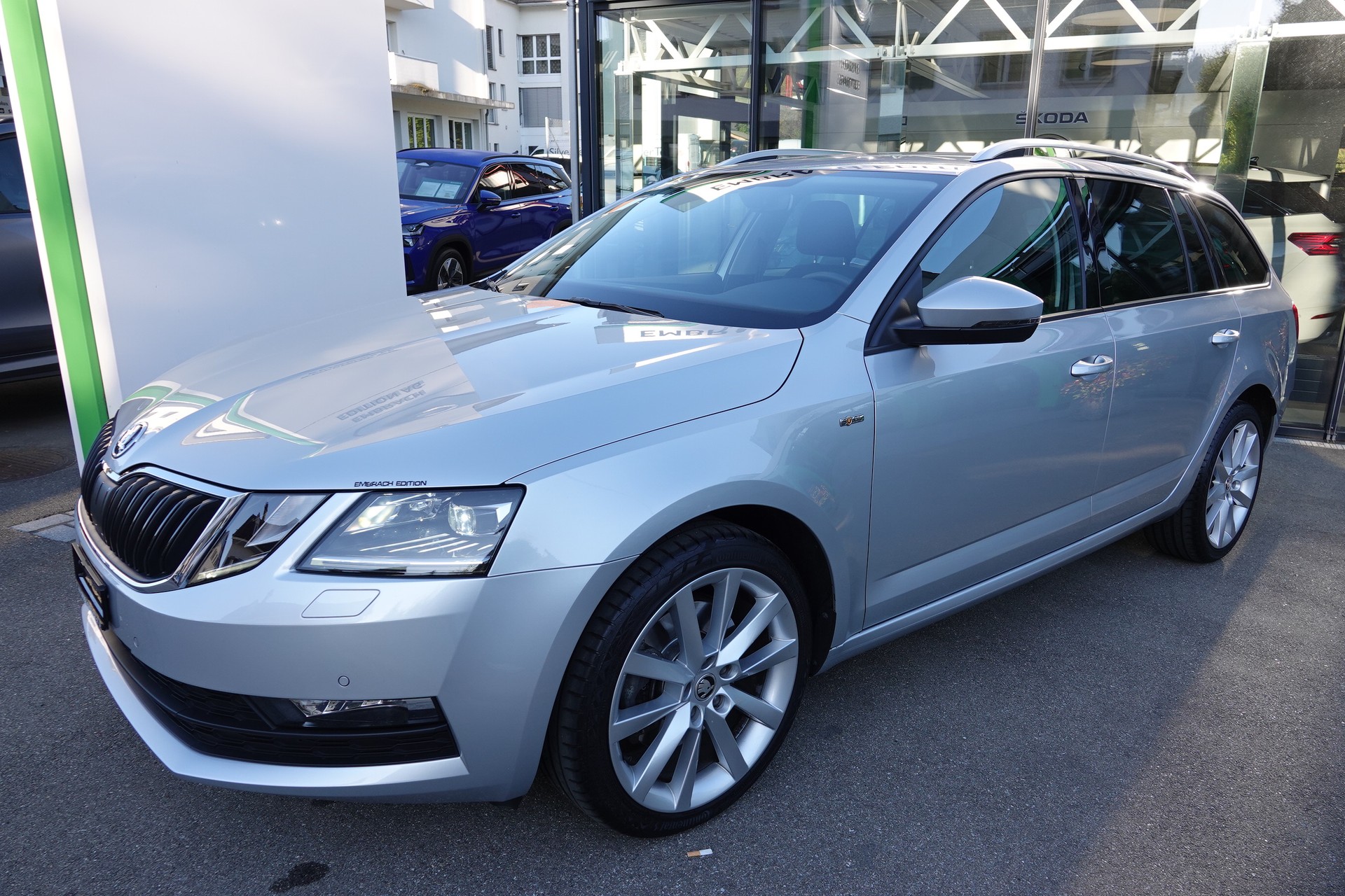 SKODA Octavia Combi 2.0 TSI Soleil 4x4 DSG-image-2