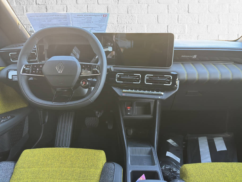 RENAULT R5 E-Tech Comfort Range iconic five-image-7