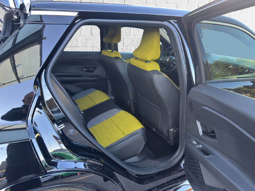 RENAULT R5 E-Tech Comfort Range iconic five-image-10