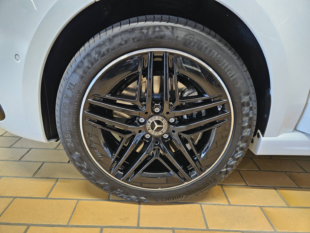 MERCEDES-BENZ V 300 d 4Matic Swiss Edition lang-image-13