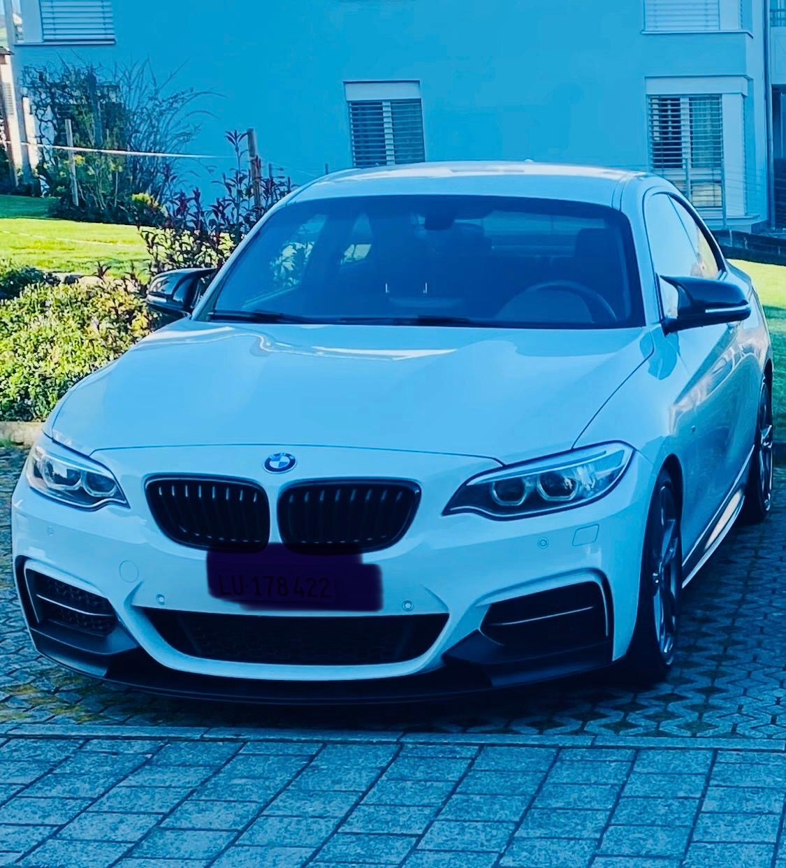 BMW M235i xDrive-image-1