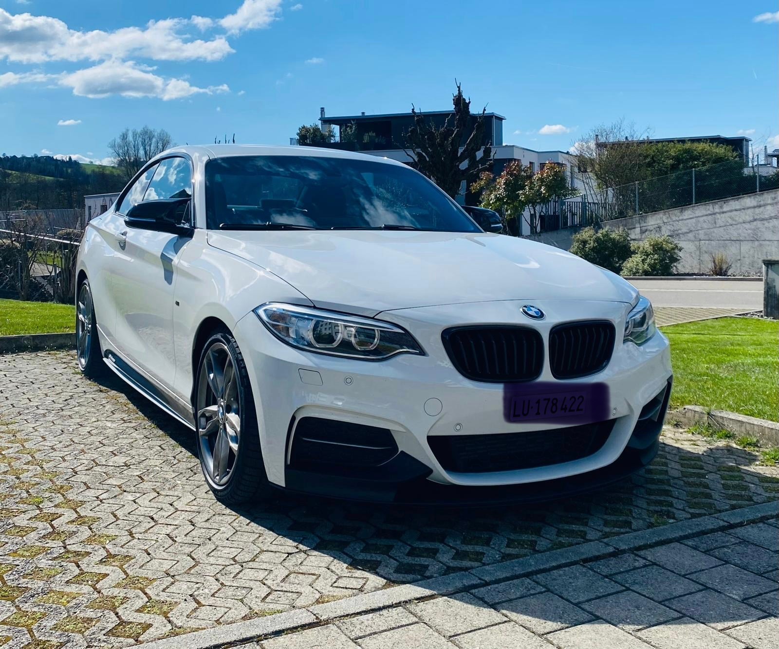 BMW M235i xDrive-image-0