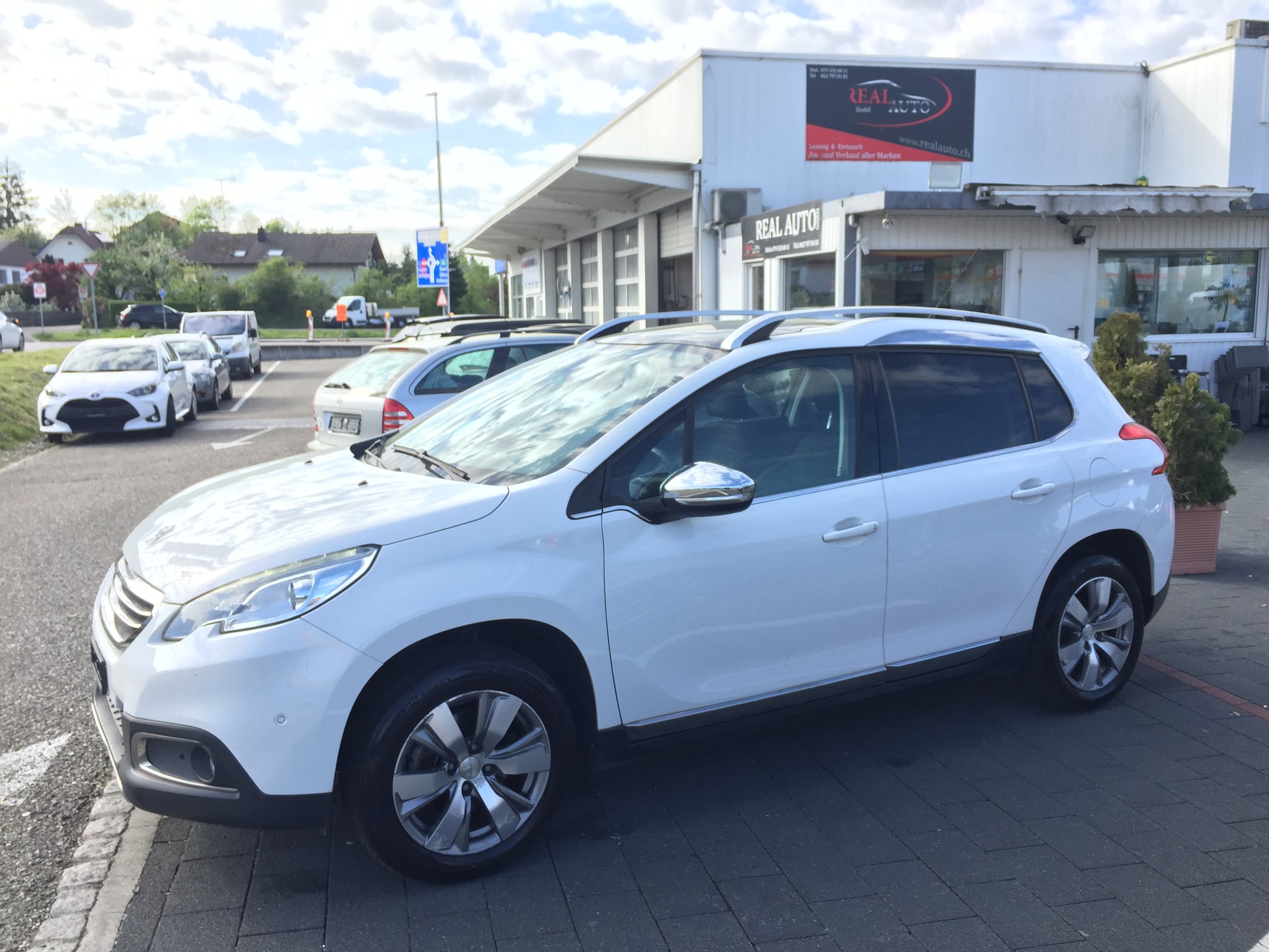 PEUGEOT 2008 1.6 VTI Allure Automatic-image-15