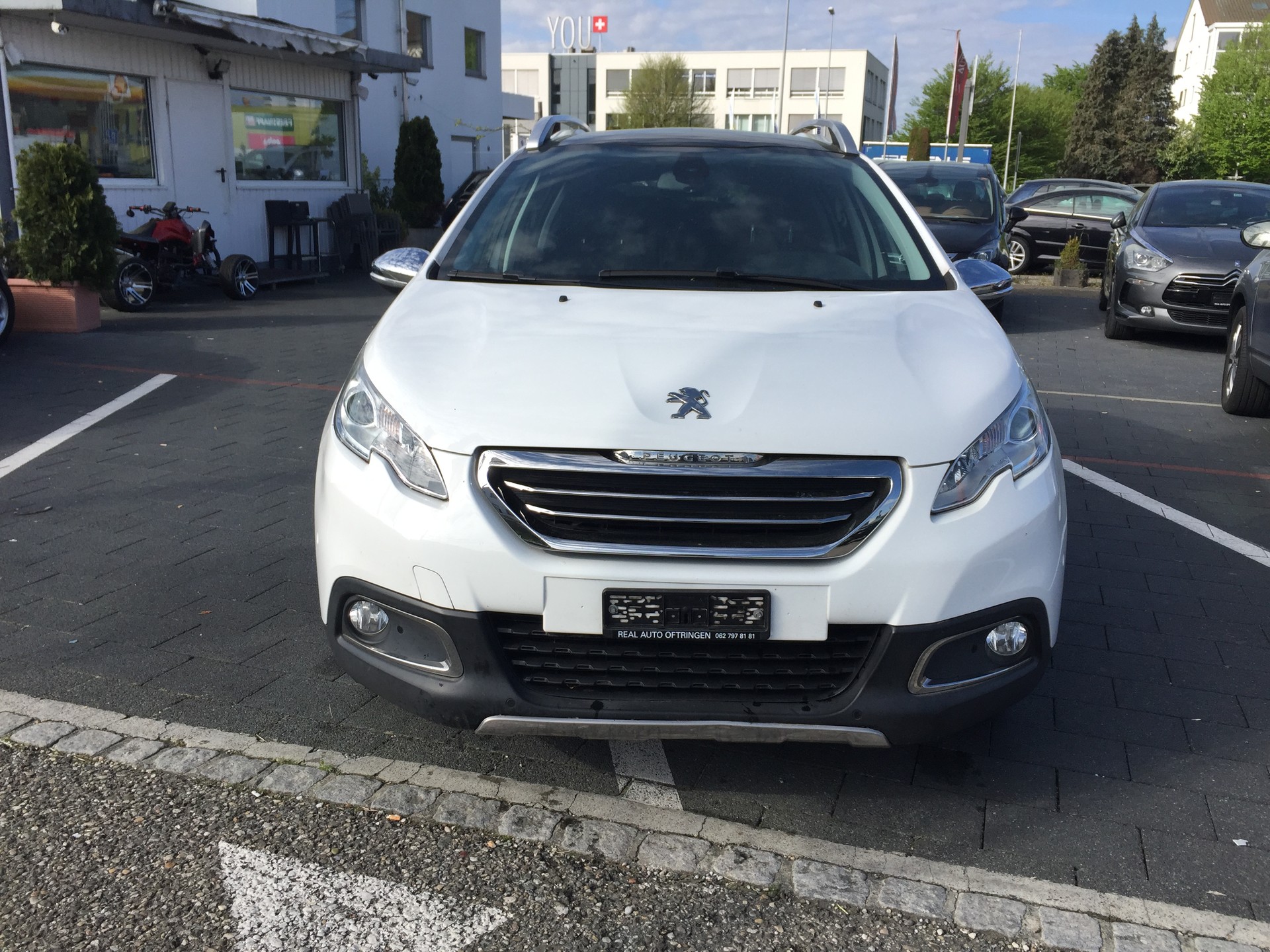 PEUGEOT 2008 1.6 VTI Allure Automatic-image-0