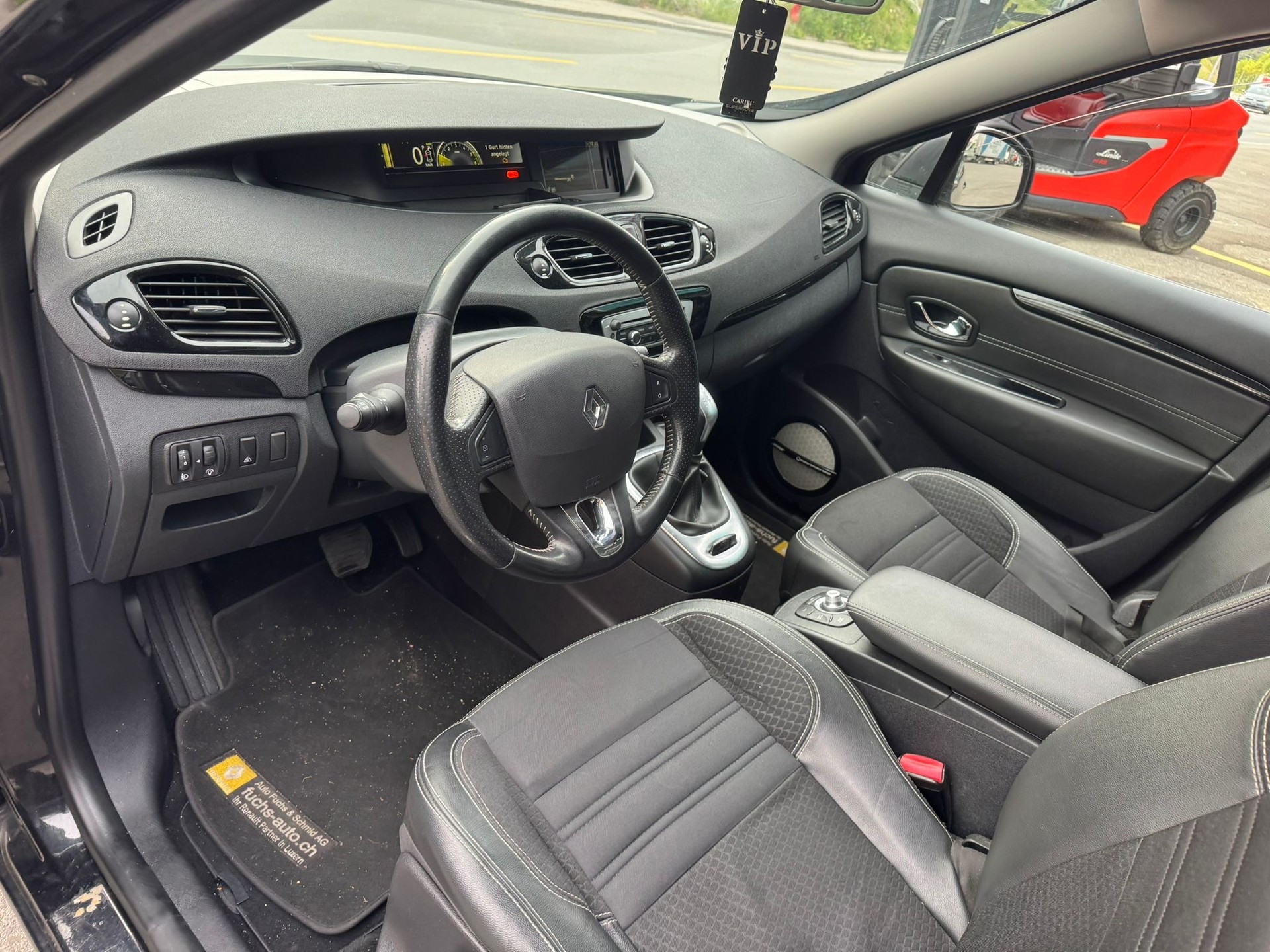 RENAULT Grand Scénic 1.5 dCi Energy EDC-image-7