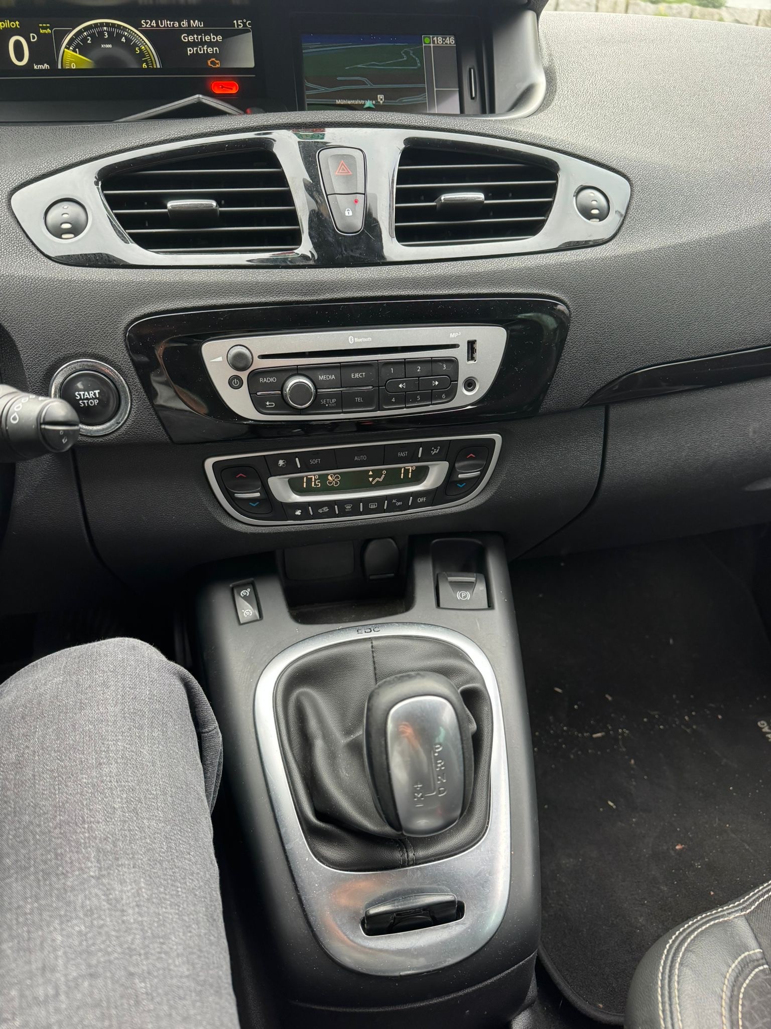RENAULT Grand Scénic 1.5 dCi Energy EDC-image-10