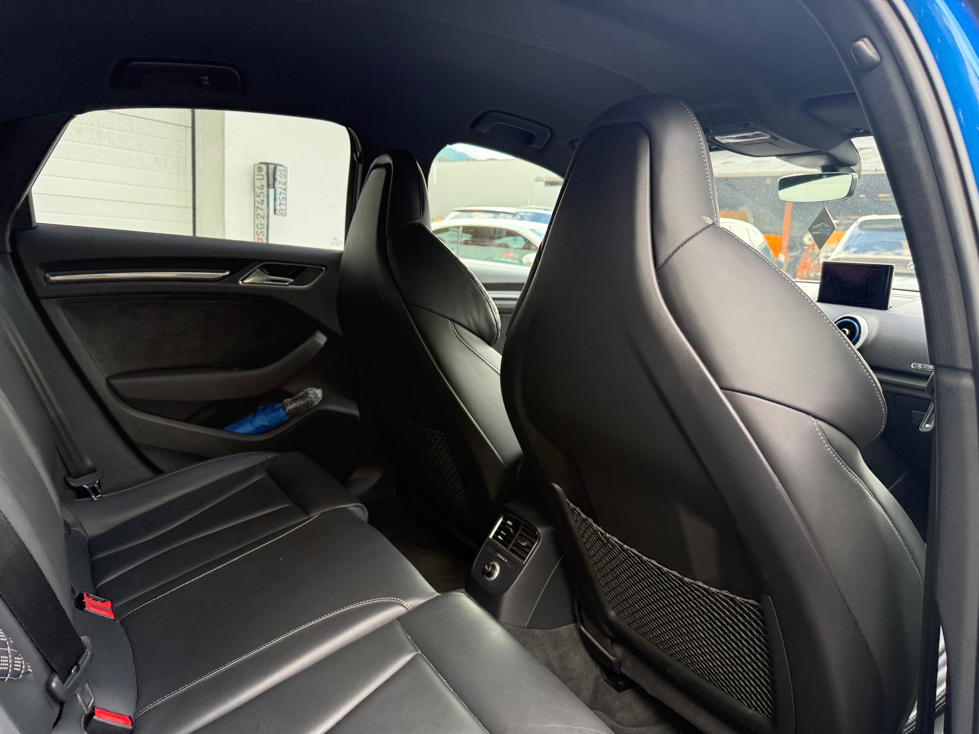 AUDI RS3 Sedan-image-10