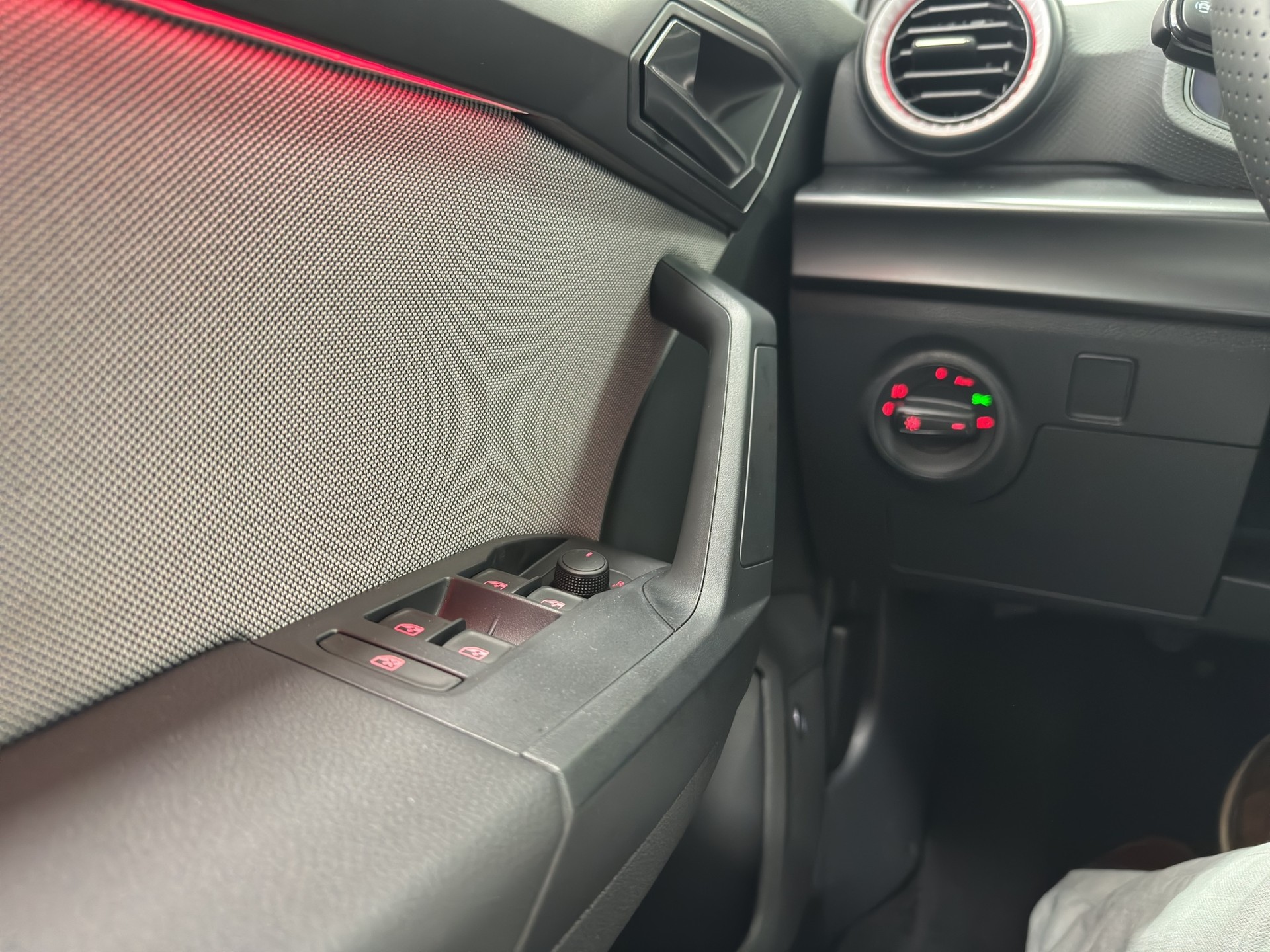 SEAT Ibiza 1.5 TSI FR DSG-image-28