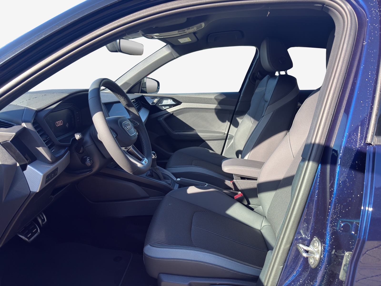 AUDI A1 Sportback 30 TFSI S Line Attraction S-tronic-image-7