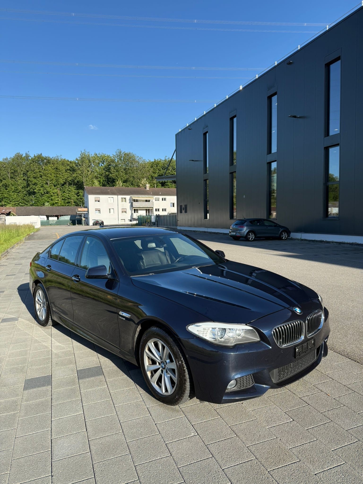 BMW 525d xDrive Steptronic-image-1