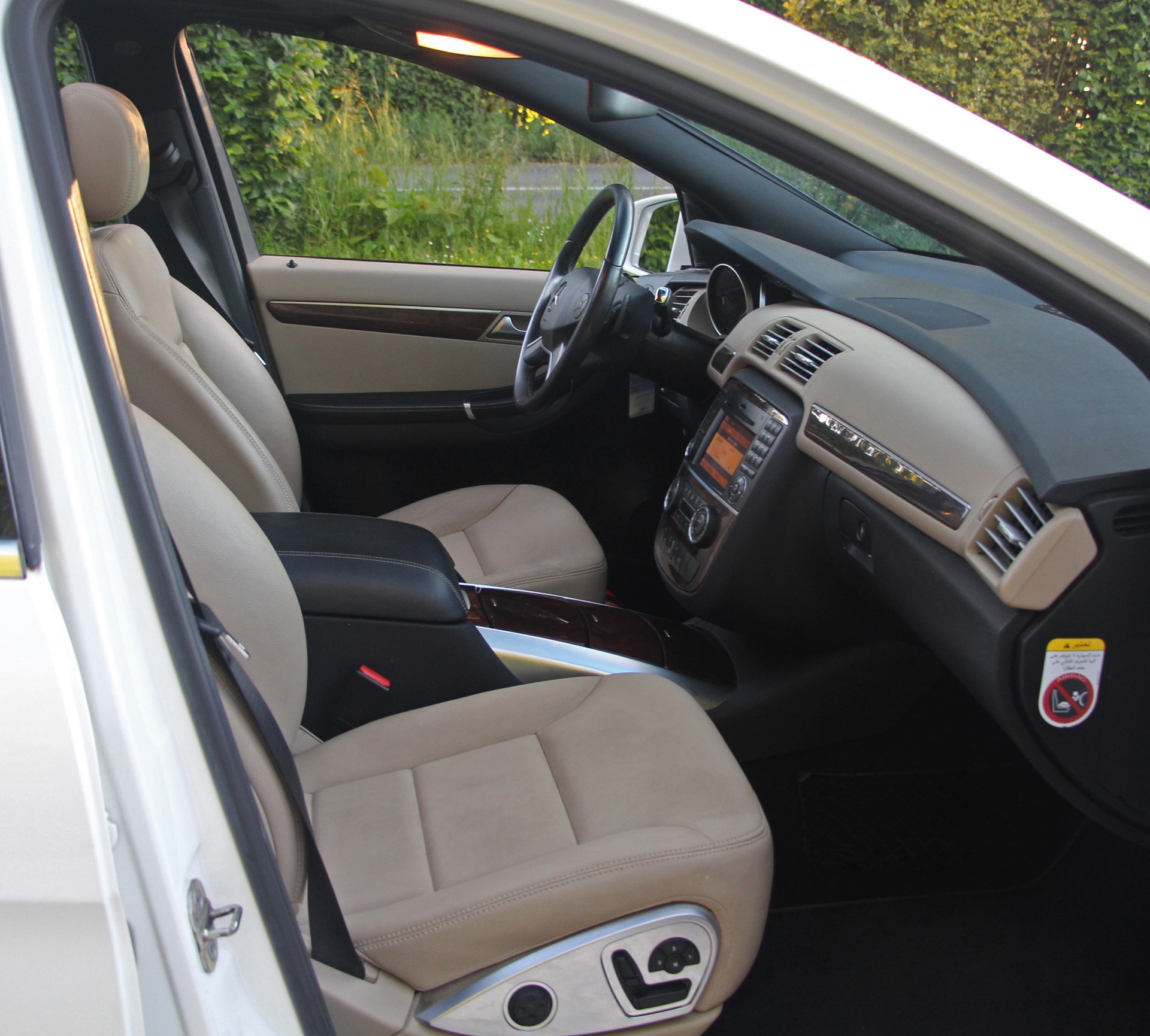 MERCEDES-BENZ R 350 L 7G-Tronic-image-10