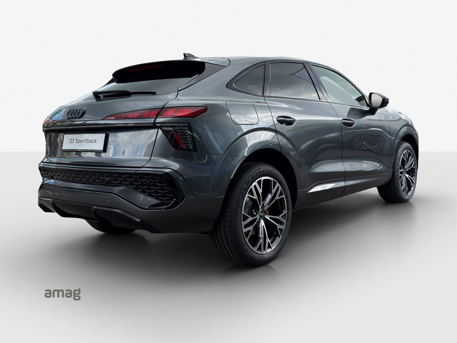 AUDI Q3 Sportback 110 kW TFSI S tronic-image-4