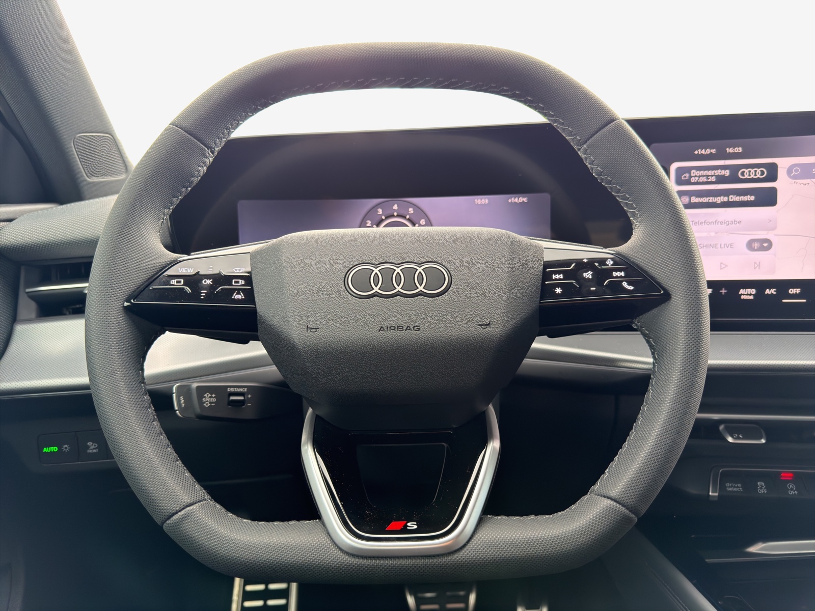 AUDI Q3 Sportback 110 kW TFSI S tronic-image-9
