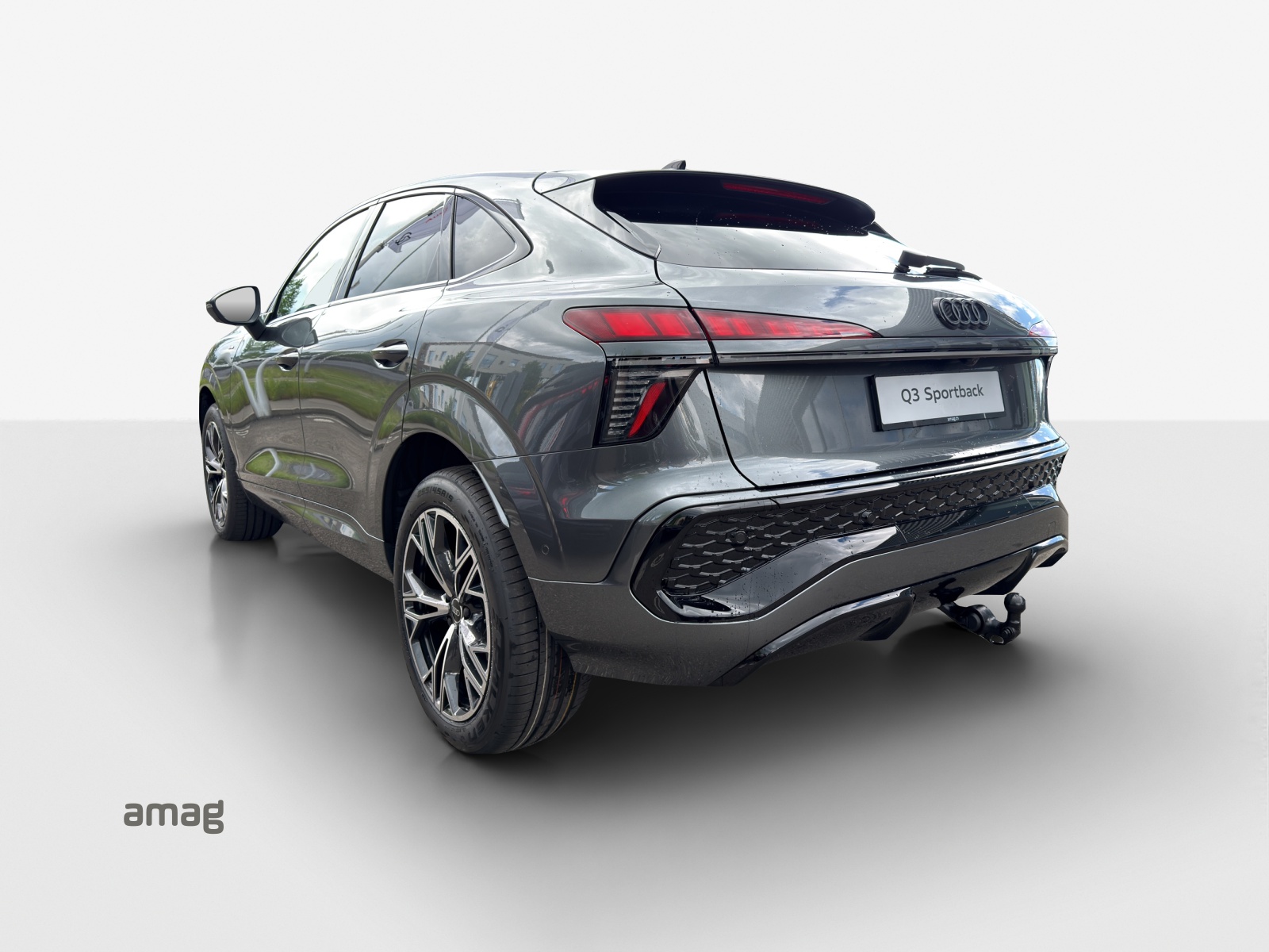 AUDI Q3 Sportback 110 kW TFSI S tronic-image-14