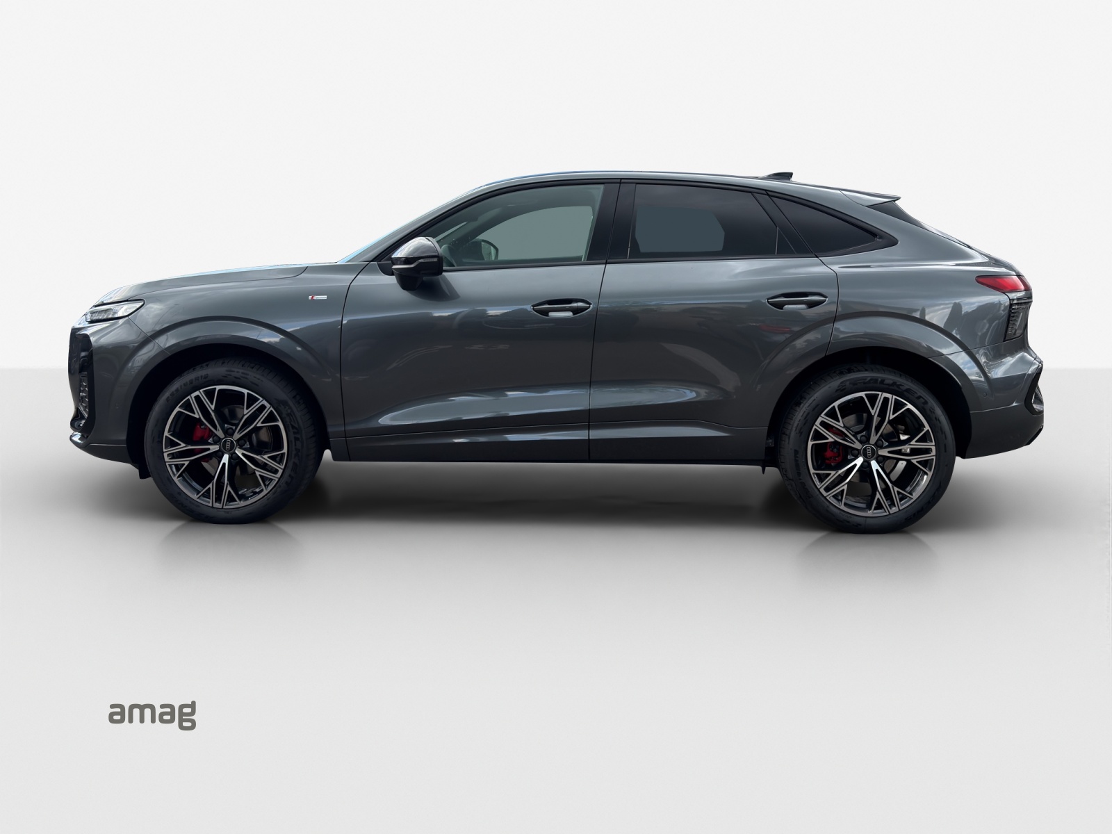 AUDI Q3 Sportback 110 kW TFSI S tronic-image-1