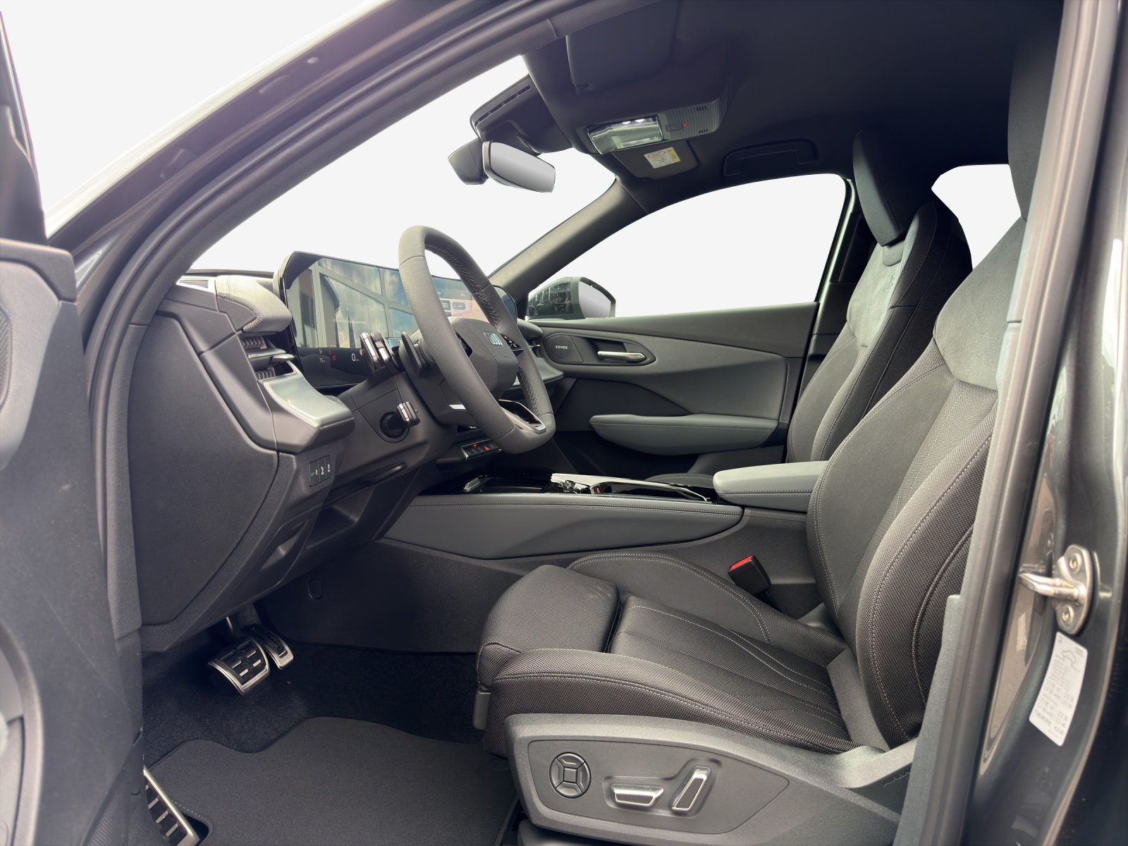 AUDI Q3 Sportback 110 kW TFSI S tronic-image-7