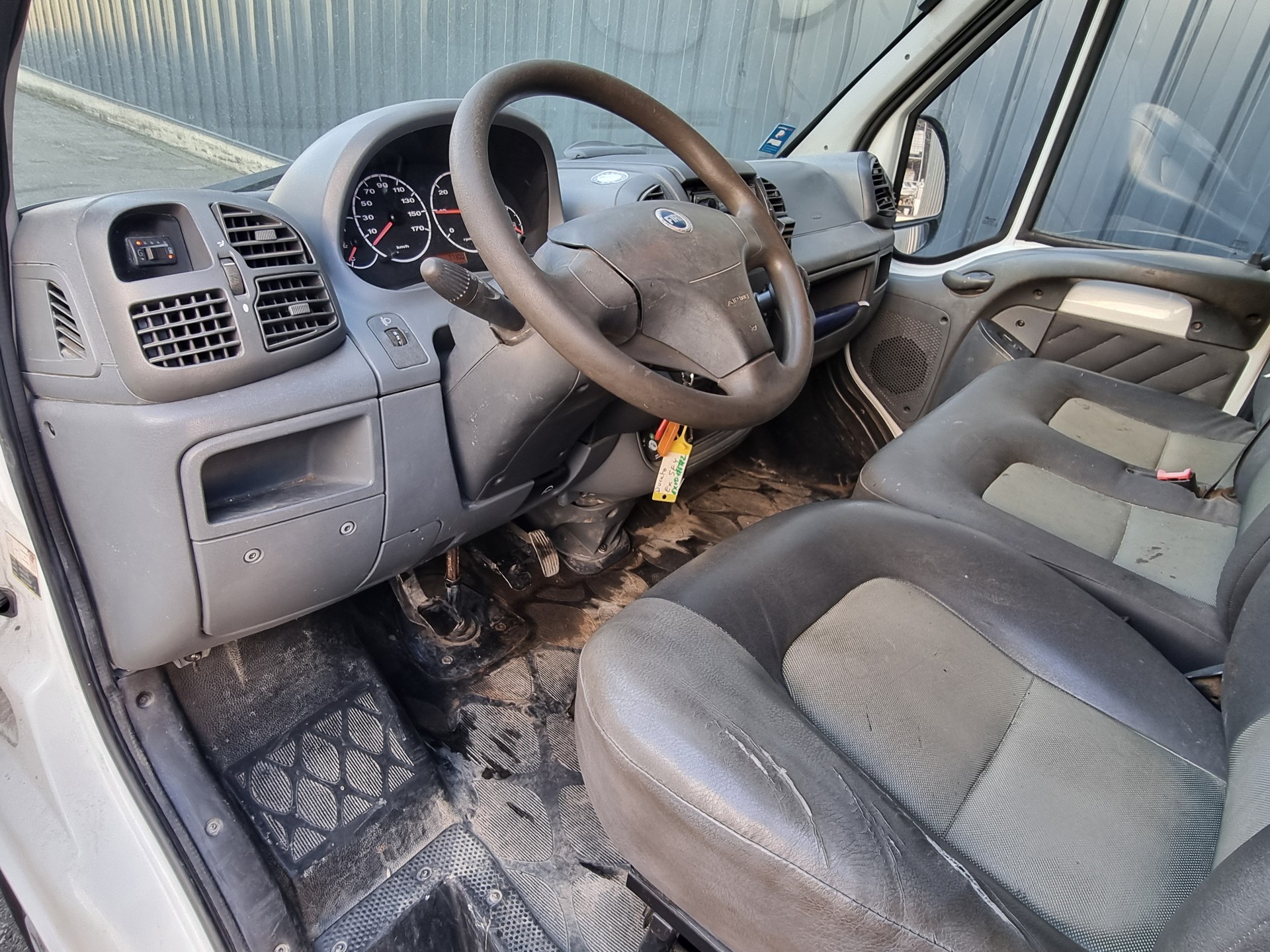 FIAT Ducato 15 2.0 BiPower-image-10