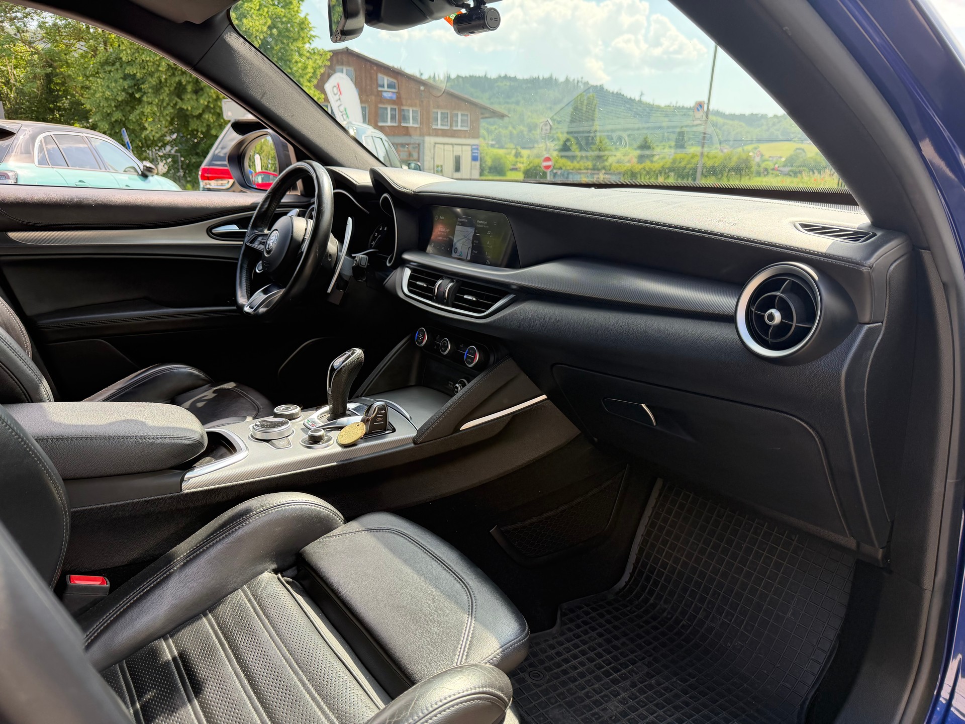 ALFA ROMEO Stelvio 2.0 Veloce Q4 Automatic-image-5
