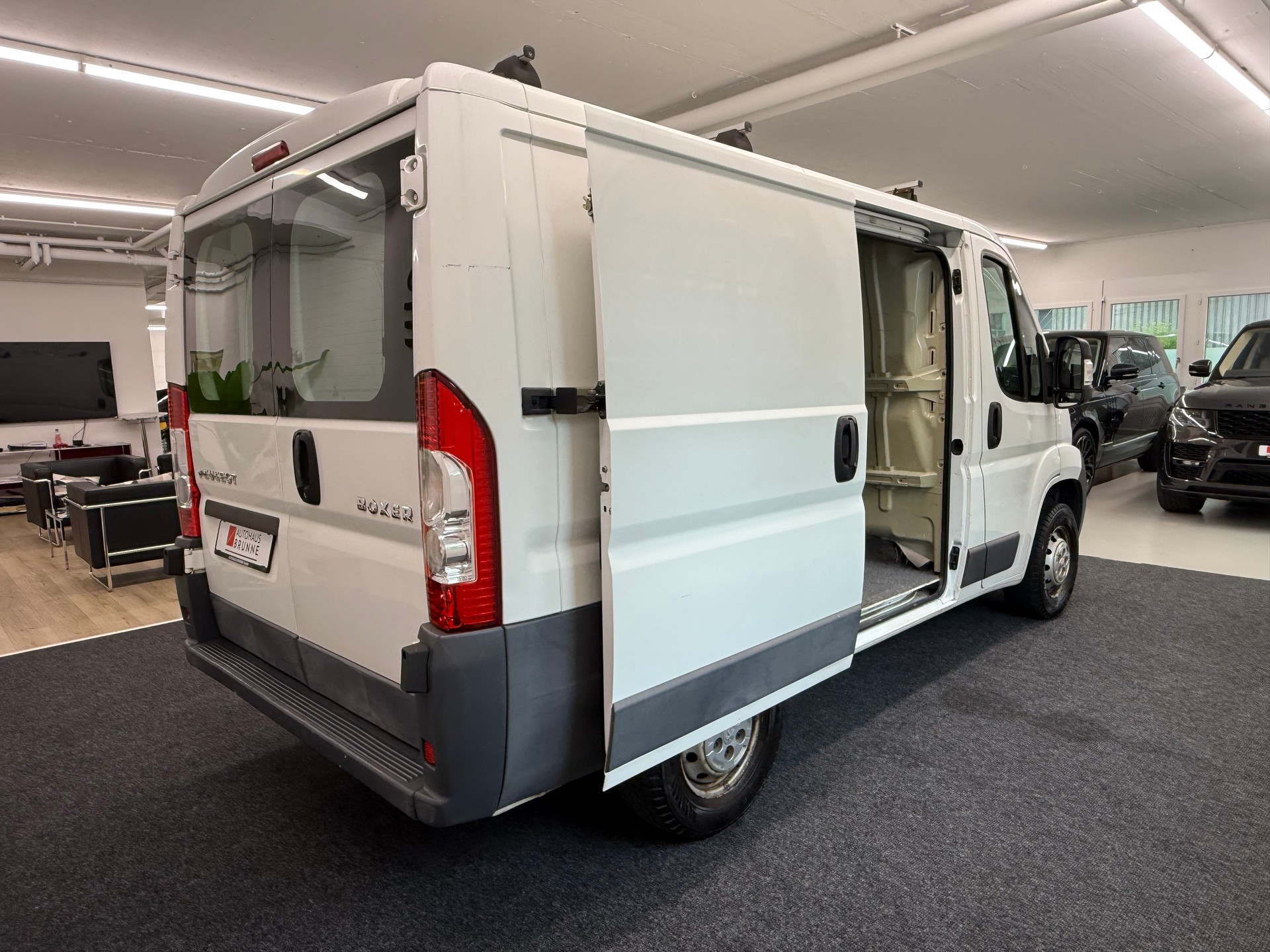 PEUGEOT Boxer 2.2 HDI 330 L1H1-image-9