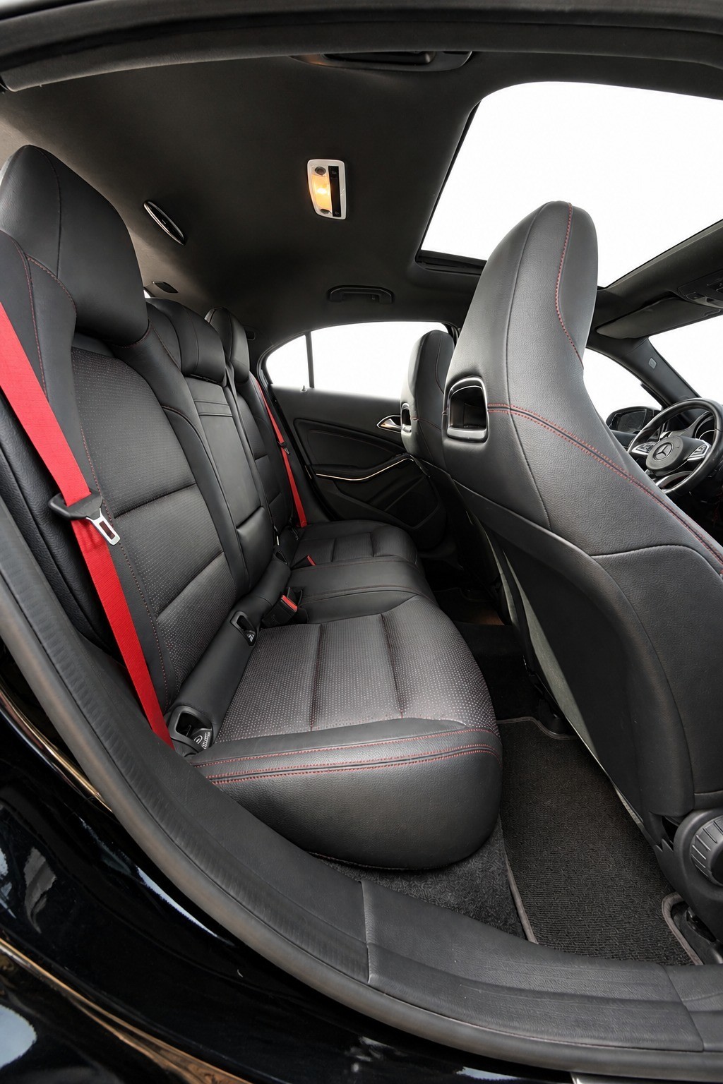 MERCEDES-BENZ A 250 Sport 4Matic 7G-DCT-image-15